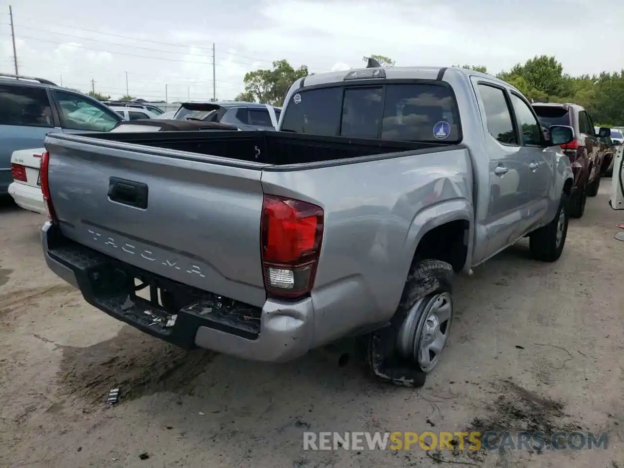 4 Photograph of a damaged car 5TFAX5GN0LX184124 TOYOTA TACOMA 2020