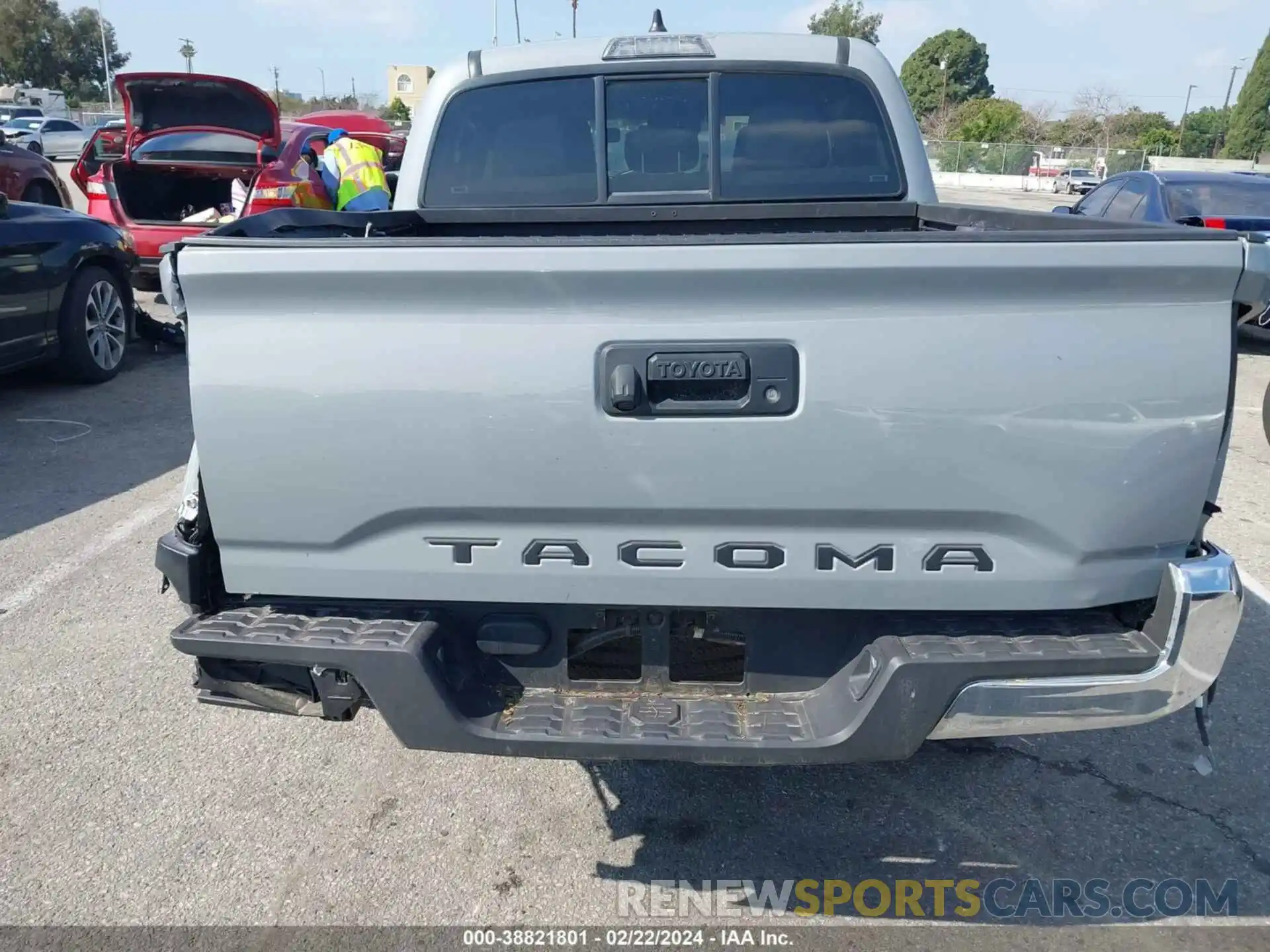 17 Photograph of a damaged car 5TFAX5GN0LX186181 TOYOTA TACOMA 2020