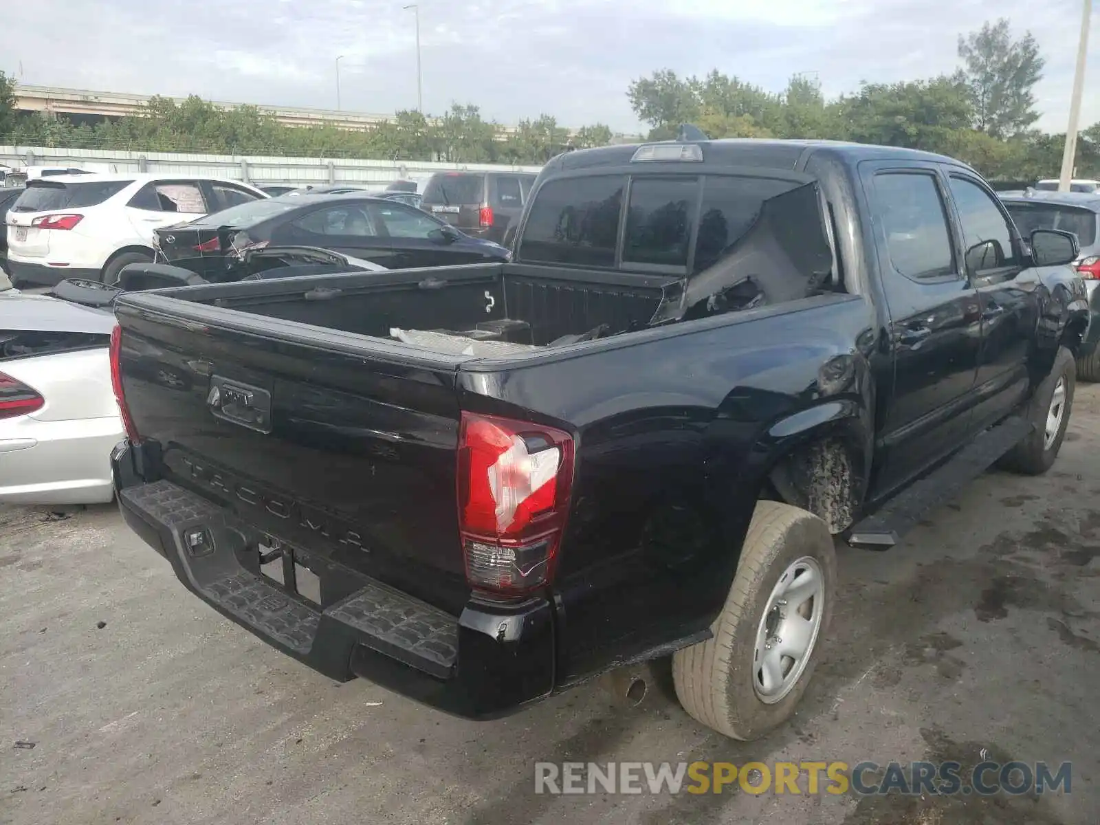 4 Photograph of a damaged car 5TFAX5GN1LX166375 TOYOTA TACOMA 2020