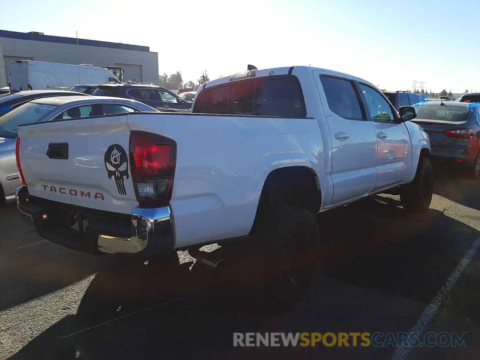 4 Photograph of a damaged car 5TFAX5GN1LX166683 TOYOTA TACOMA 2020