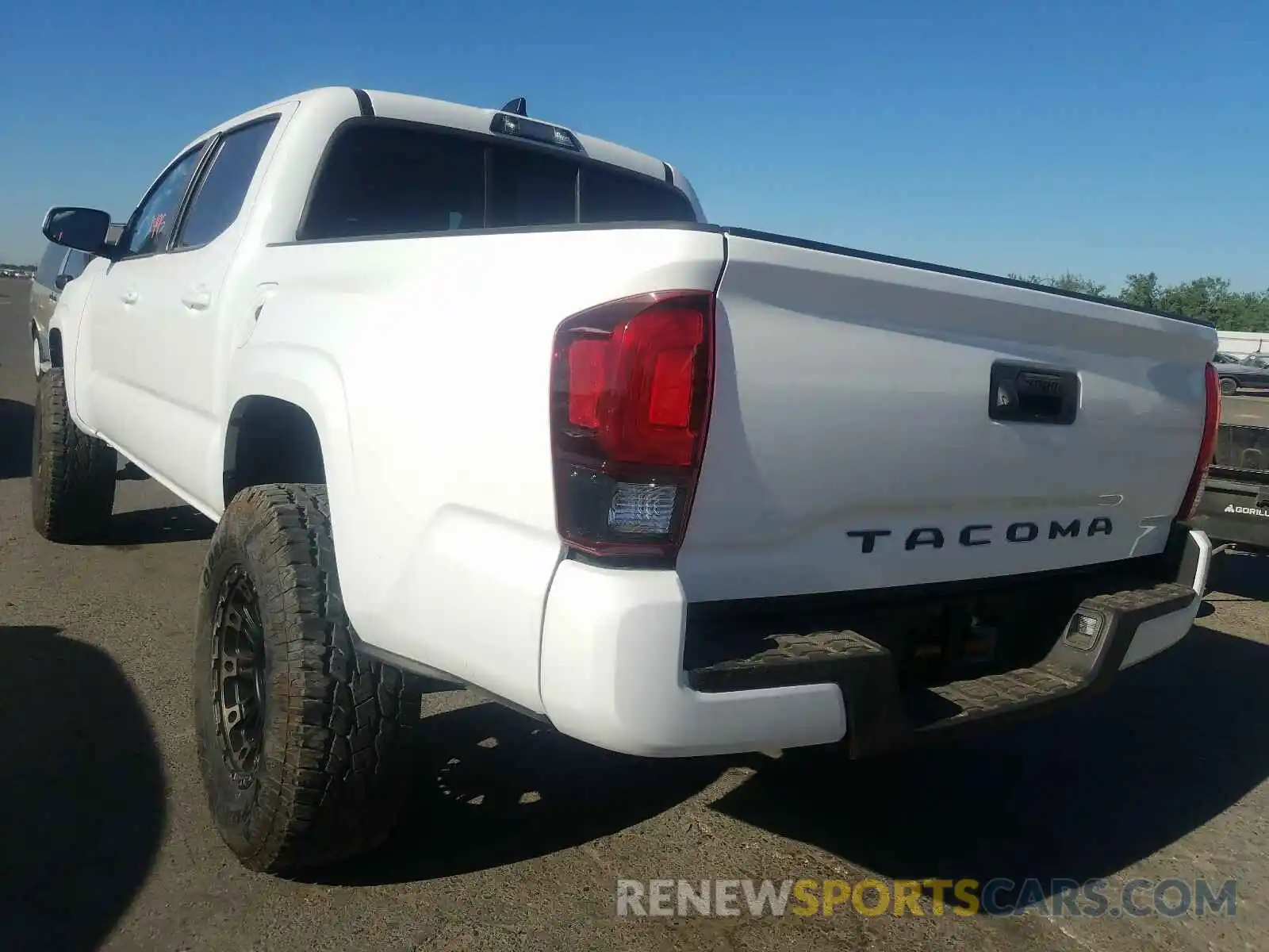 3 Photograph of a damaged car 5TFAX5GN1LX169552 TOYOTA TACOMA 2020