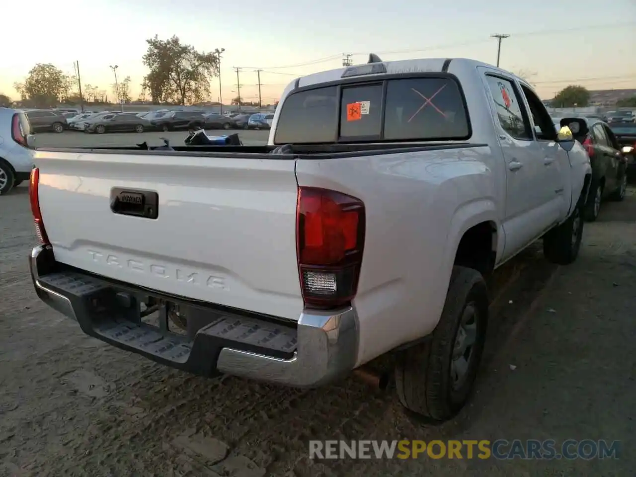 4 Photograph of a damaged car 5TFAX5GN1LX176081 TOYOTA TACOMA 2020