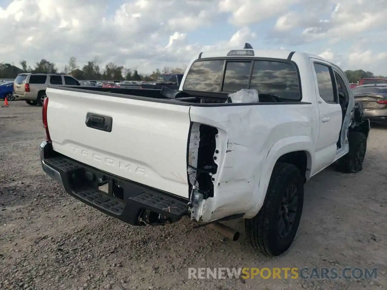 4 Photograph of a damaged car 5TFAX5GN1LX176338 TOYOTA TACOMA 2020