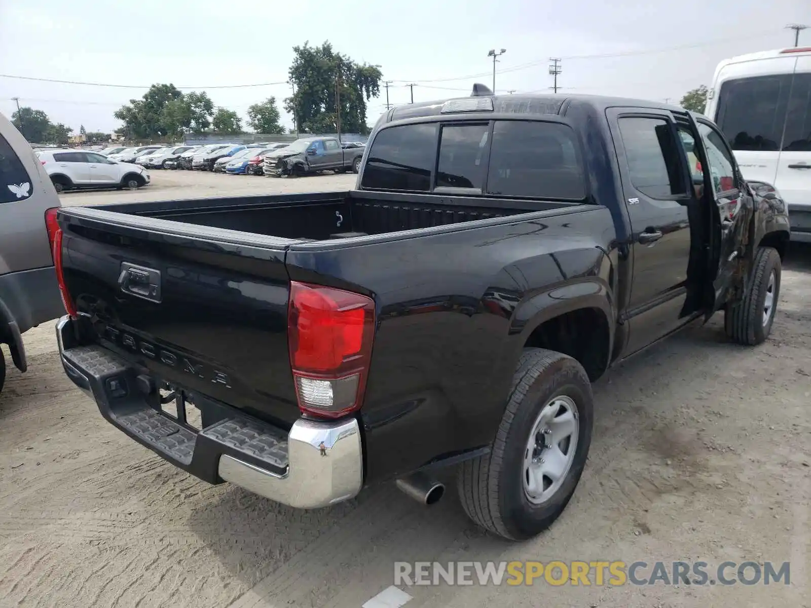 4 Photograph of a damaged car 5TFAX5GN1LX182138 TOYOTA TACOMA 2020