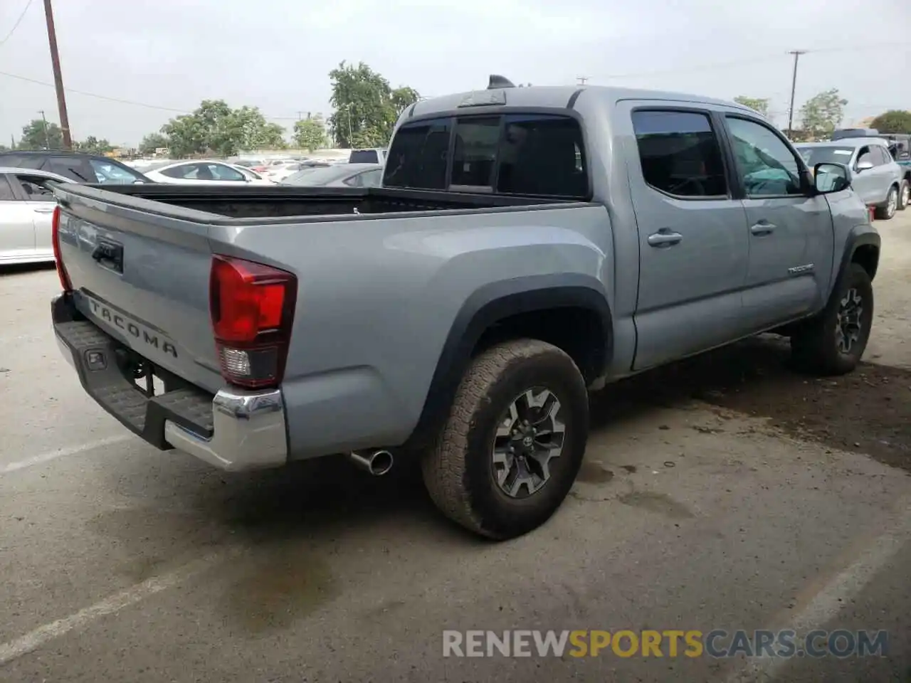 4 Фотография поврежденного автомобиля 5TFAX5GN1LX184276 TOYOTA TACOMA 2020