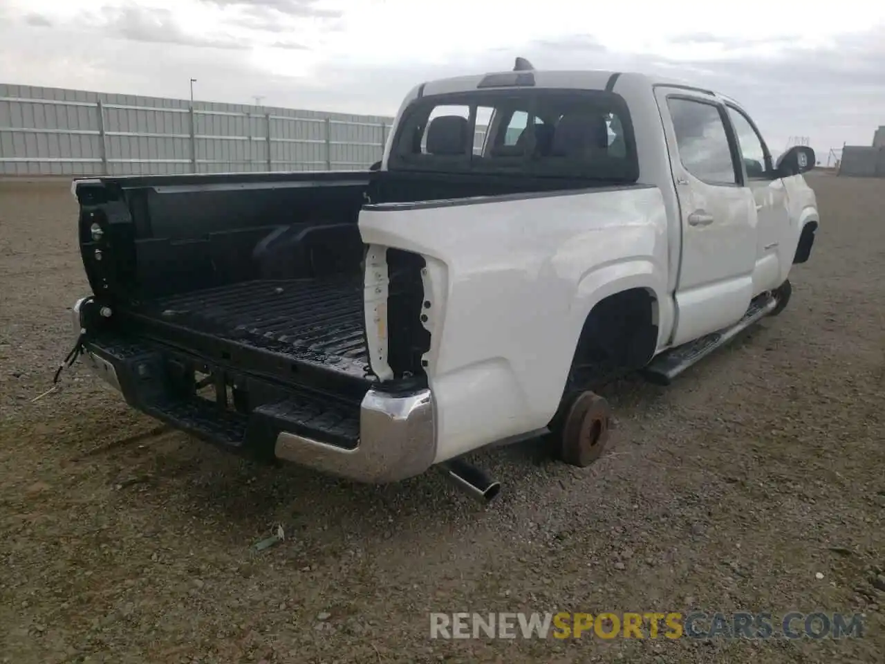 4 Photograph of a damaged car 5TFAX5GN2LX169799 TOYOTA TACOMA 2020