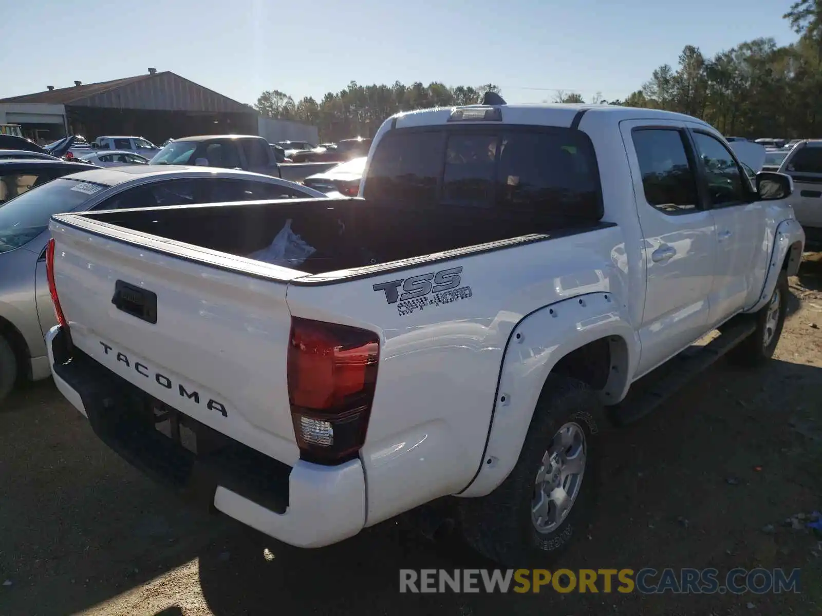 4 Photograph of a damaged car 5TFAX5GN2LX170032 TOYOTA TACOMA 2020