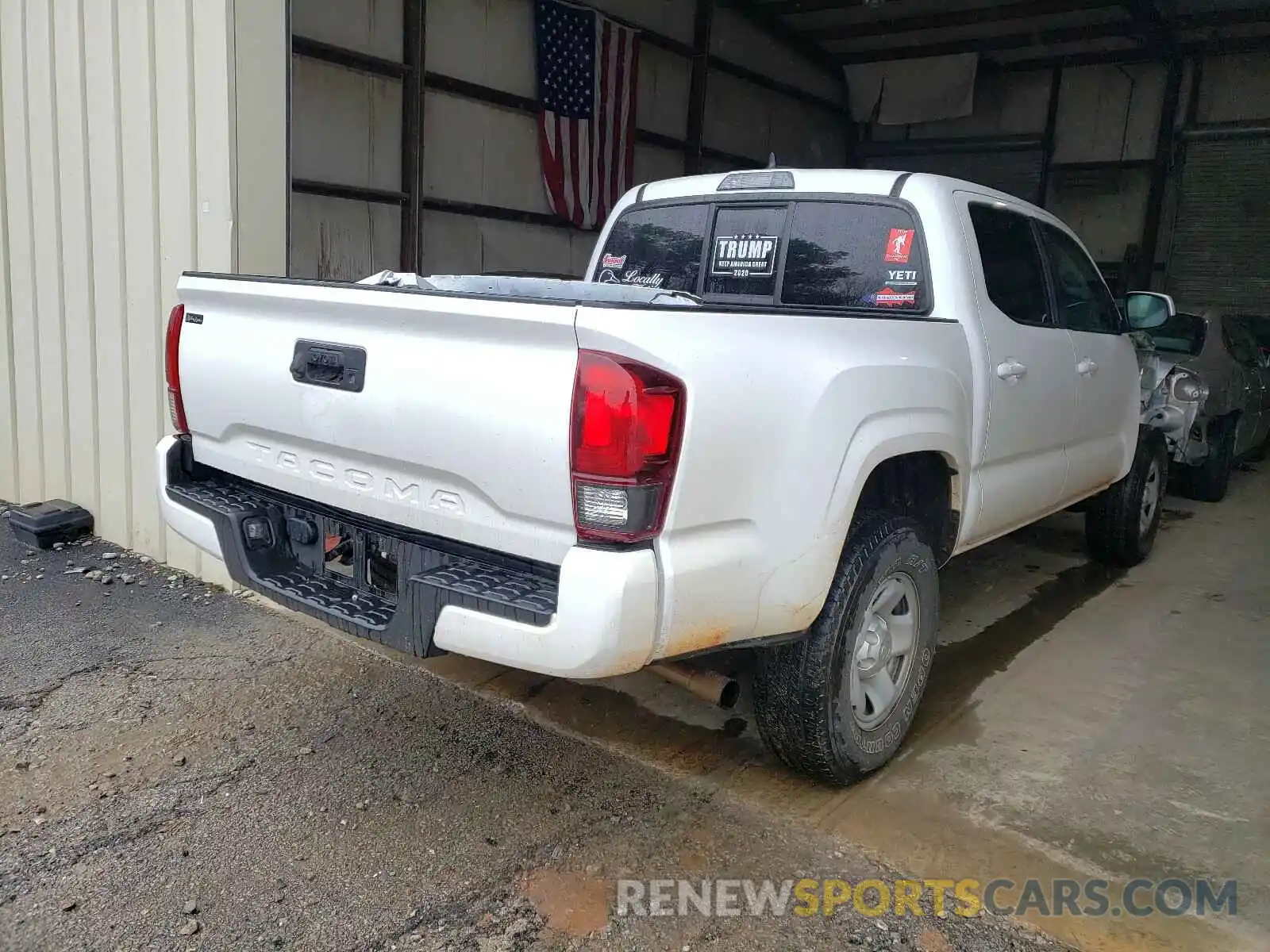 4 Photograph of a damaged car 5TFAX5GN2LX173965 TOYOTA TACOMA 2020