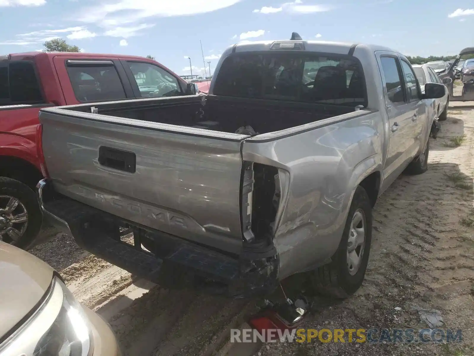 4 Photograph of a damaged car 5TFAX5GN2LX175005 TOYOTA TACOMA 2020