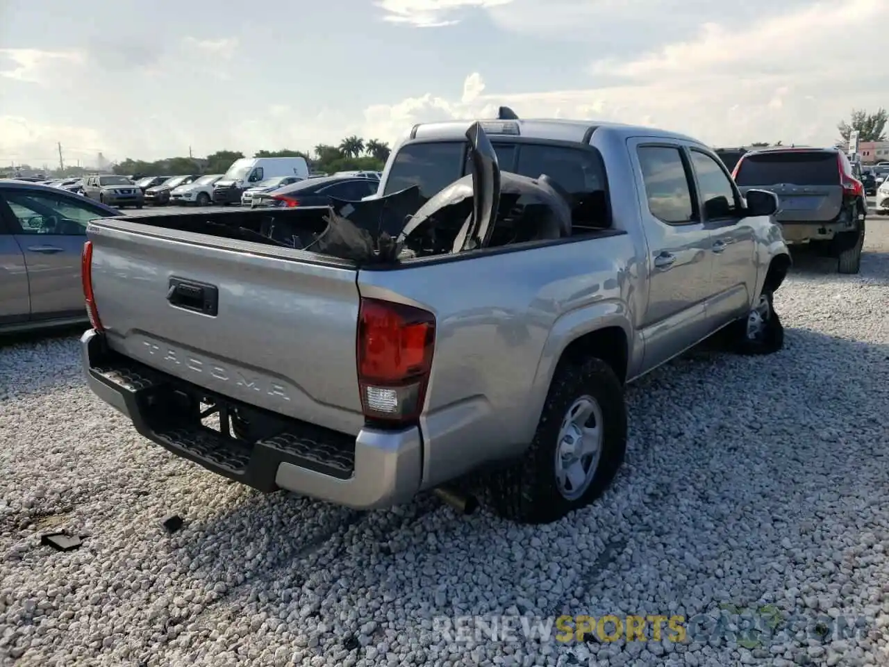 4 Photograph of a damaged car 5TFAX5GN2LX185811 TOYOTA TACOMA 2020