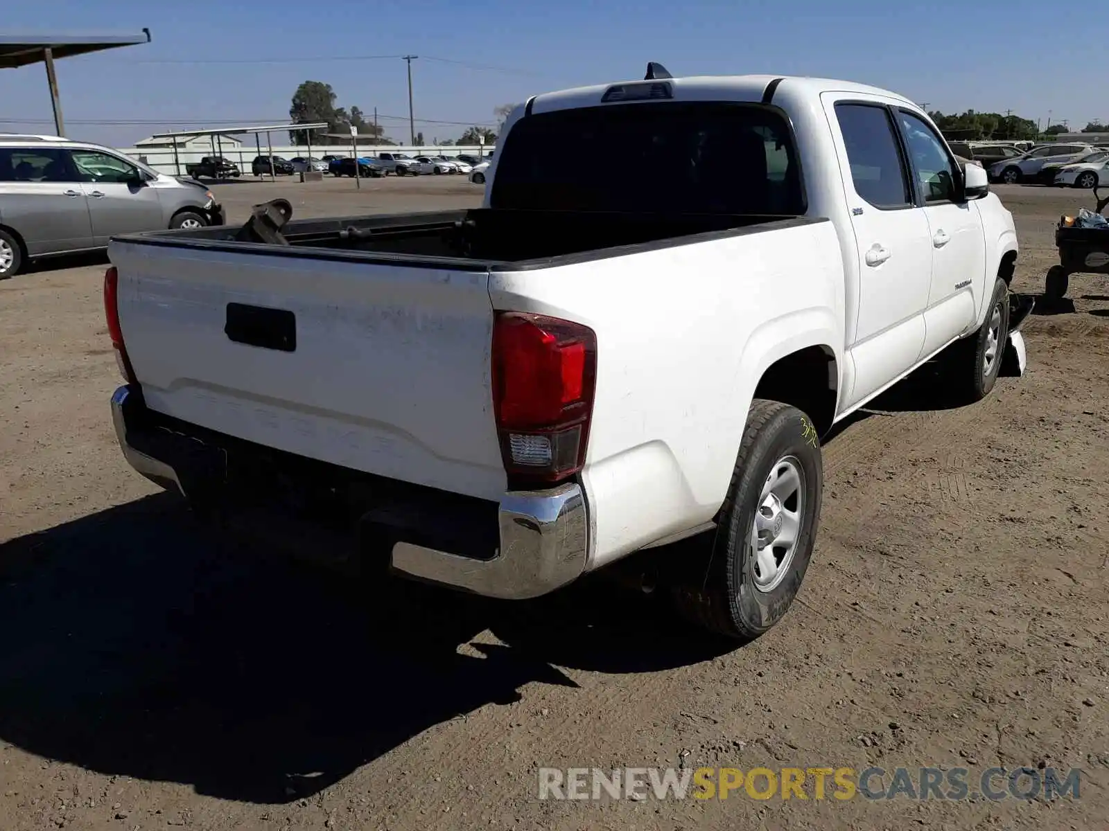 4 Photograph of a damaged car 5TFAX5GN3LX175806 TOYOTA TACOMA 2020