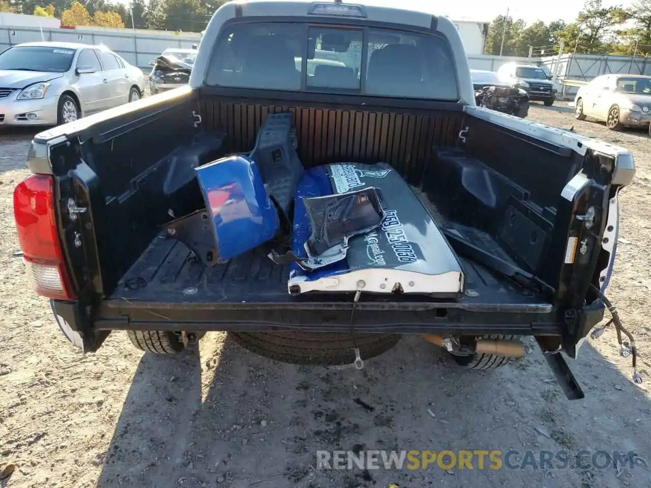 9 Photograph of a damaged car 5TFAX5GN3LX185199 TOYOTA TACOMA 2020