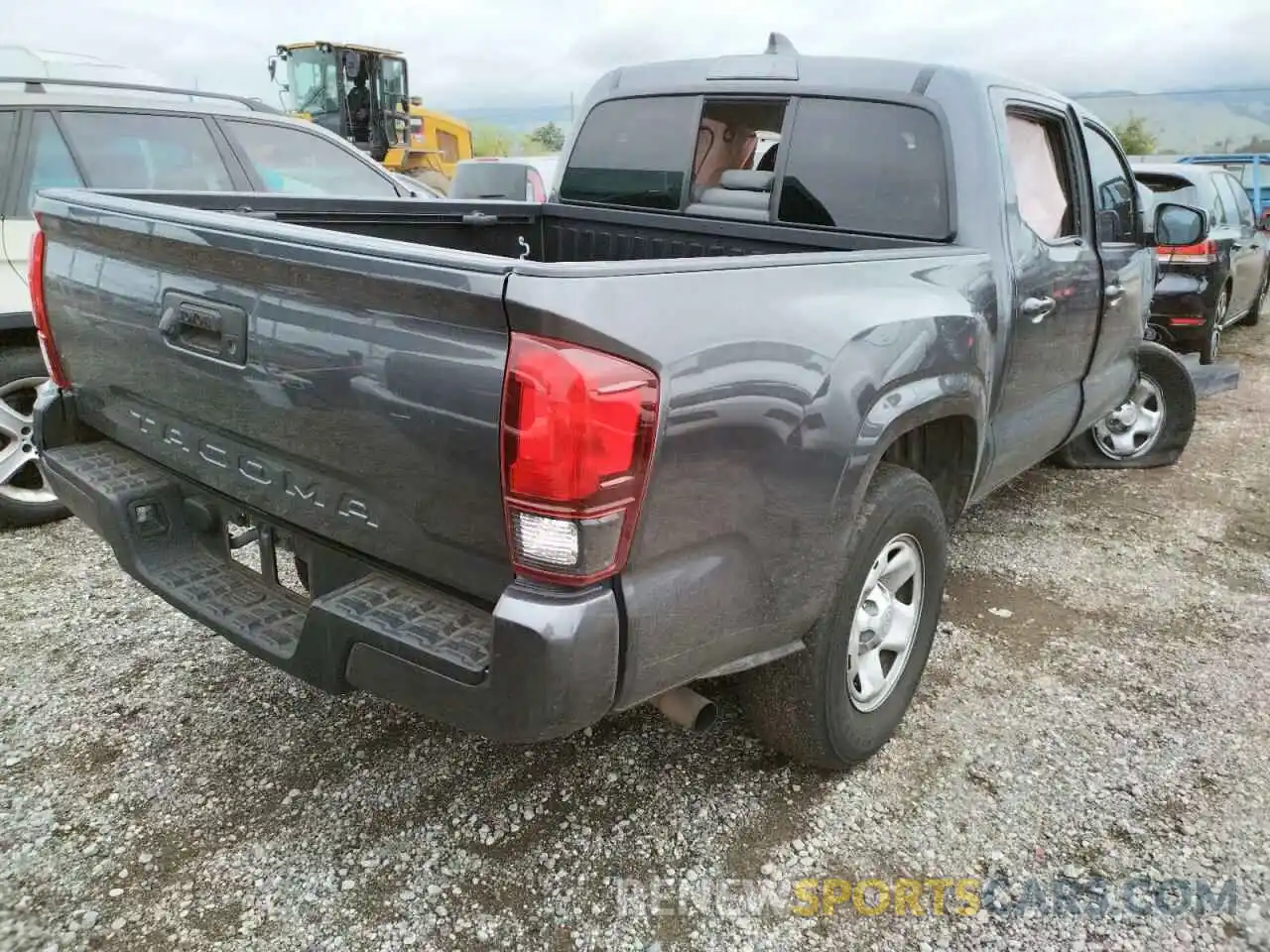 4 Photograph of a damaged car 5TFAX5GN4LX176558 TOYOTA TACOMA 2020