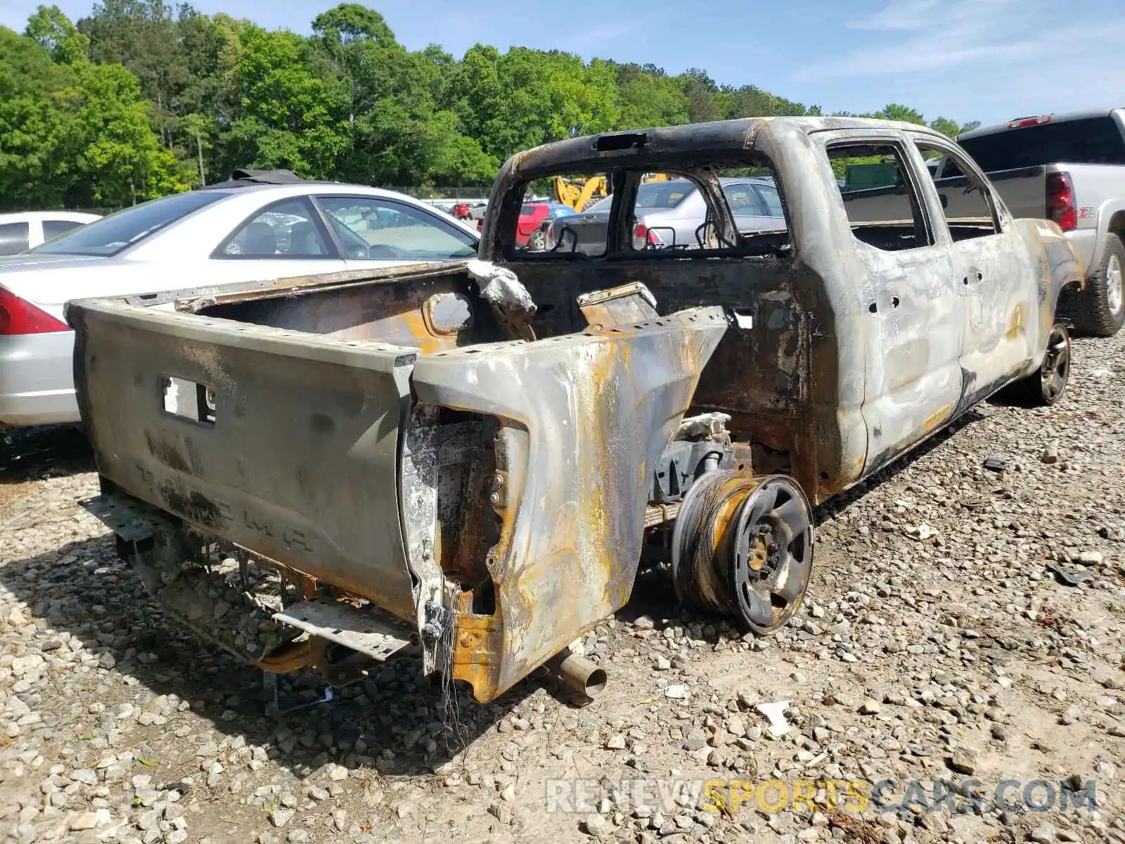 4 Photograph of a damaged car 5TFAX5GN4LX184501 TOYOTA TACOMA 2020