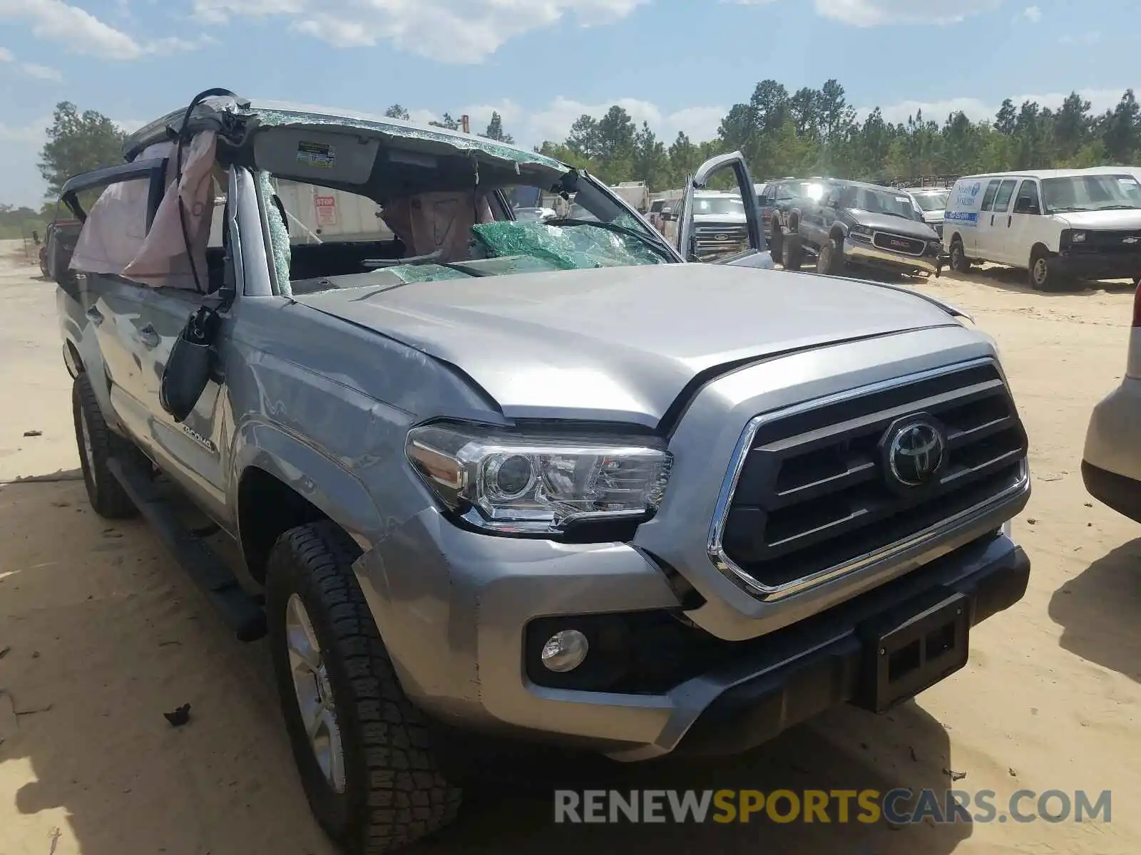 1 Photograph of a damaged car 5TFAX5GN5LX165374 TOYOTA TACOMA 2020