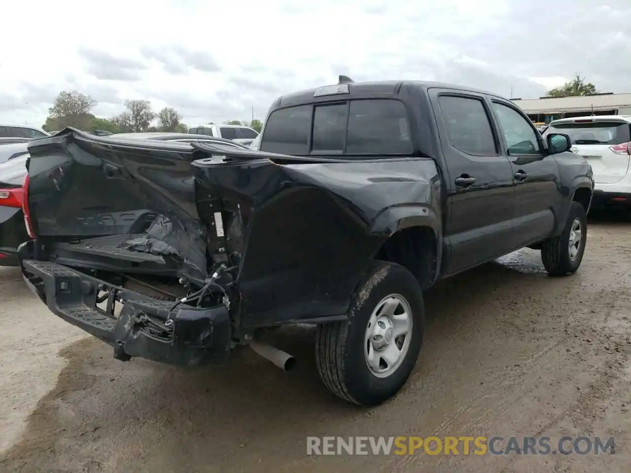 4 Photograph of a damaged car 5TFAX5GN5LX171787 TOYOTA TACOMA 2020