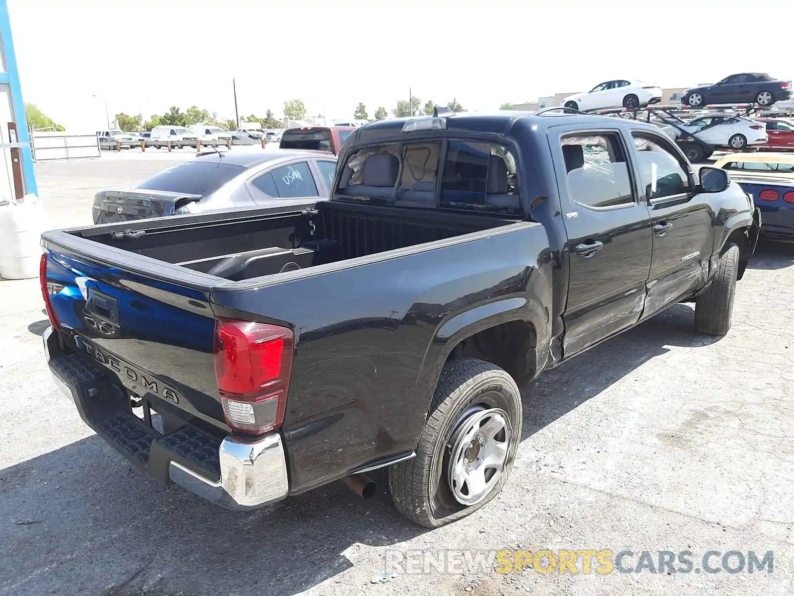 4 Photograph of a damaged car 5TFAX5GN5LX174737 TOYOTA TACOMA 2020