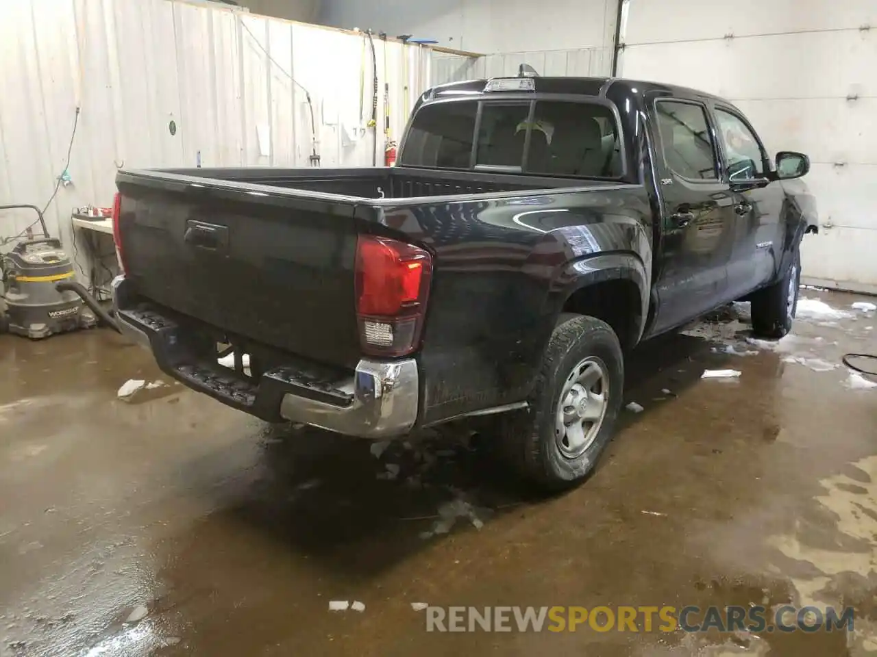 4 Photograph of a damaged car 5TFAX5GN5LX178349 TOYOTA TACOMA 2020