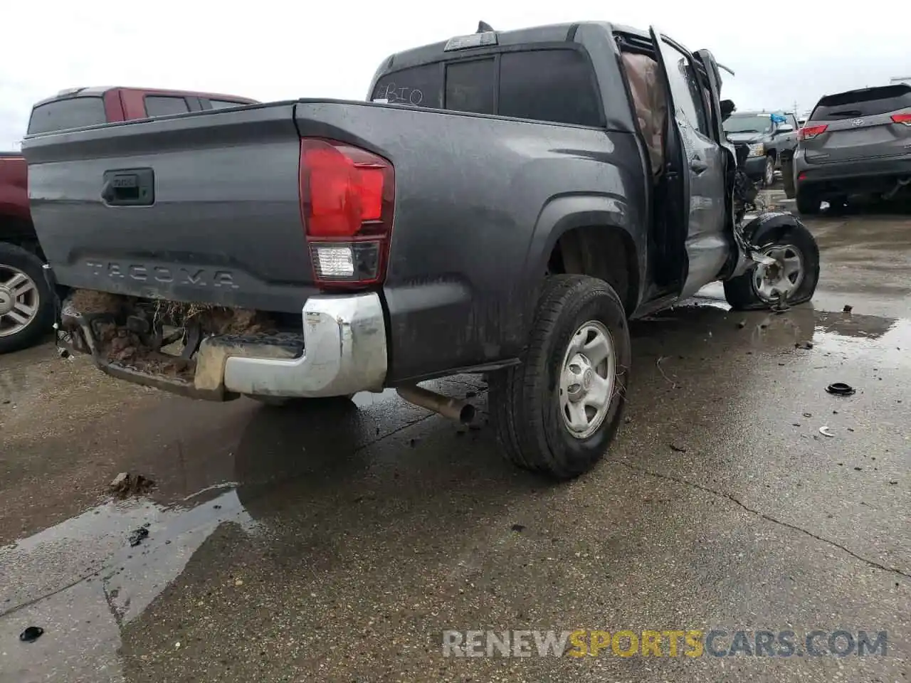 4 Photograph of a damaged car 5TFAX5GN5LX180960 TOYOTA TACOMA 2020