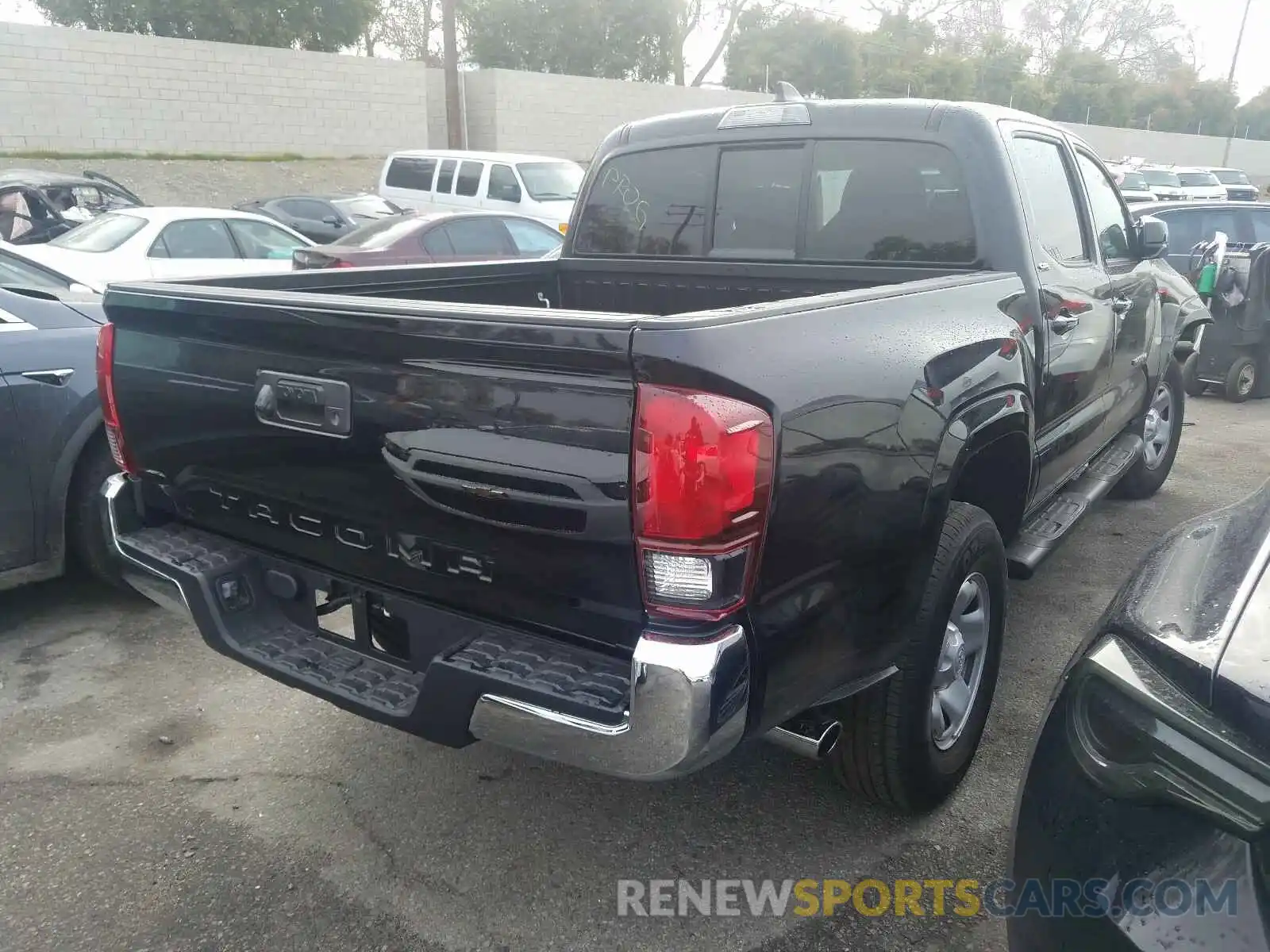 4 Photograph of a damaged car 5TFAX5GN7LX166560 TOYOTA TACOMA 2020