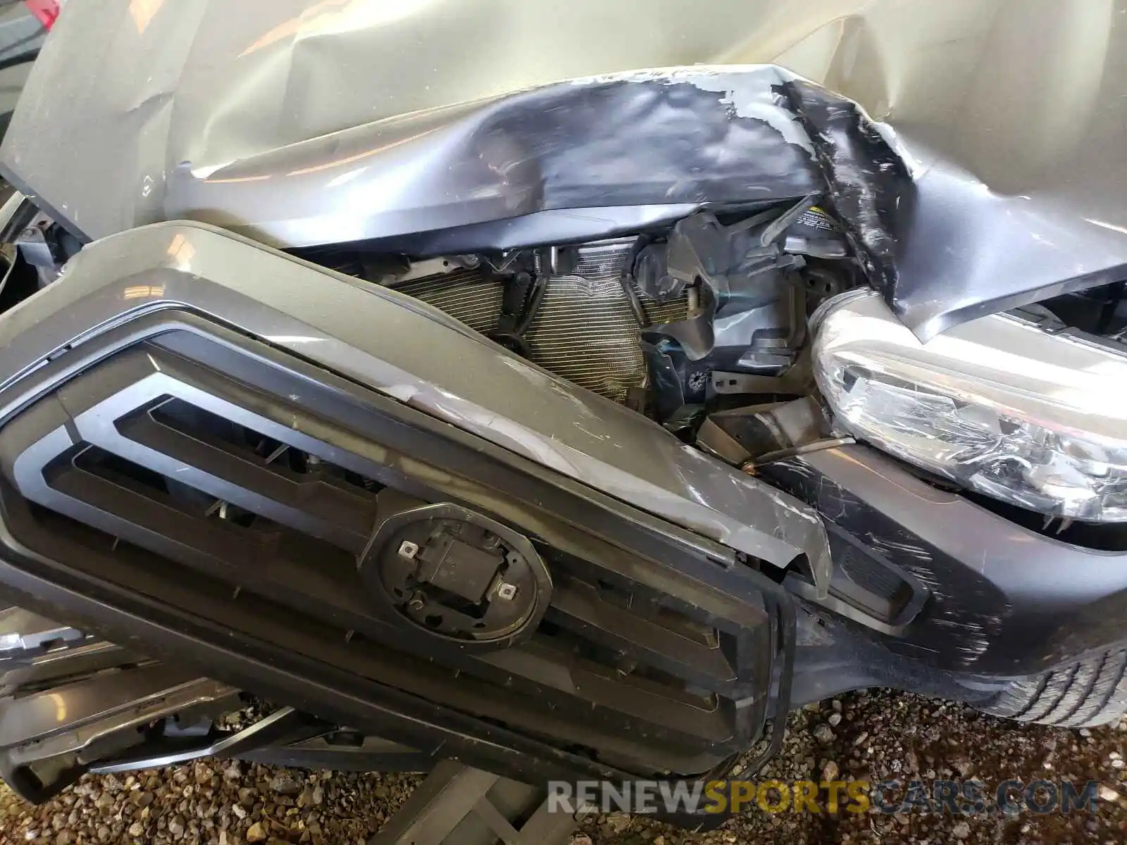 9 Photograph of a damaged car 5TFAX5GN8LX173985 TOYOTA TACOMA 2020