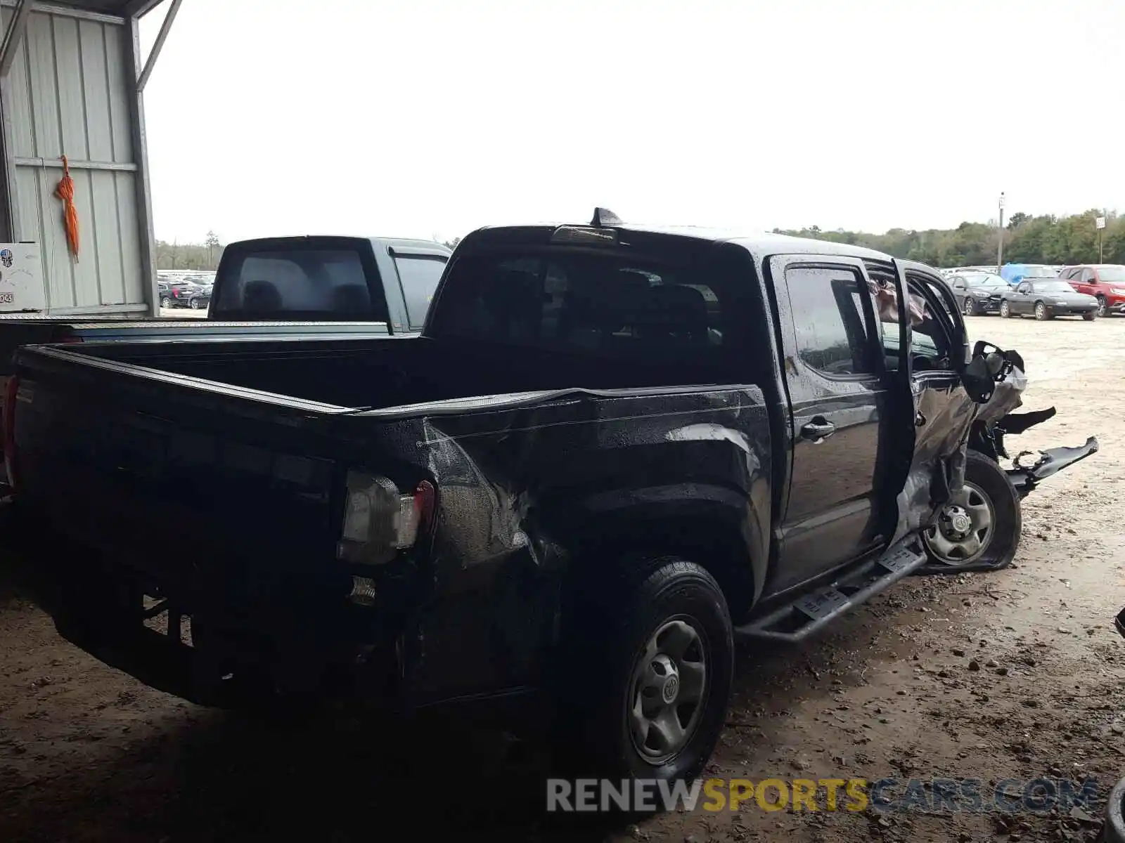 4 Photograph of a damaged car 5TFAX5GN8LX185537 TOYOTA TACOMA 2020