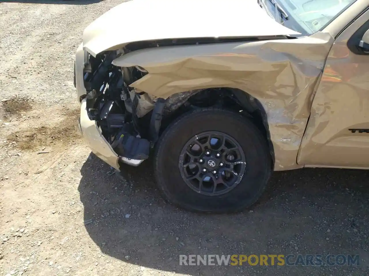 9 Photograph of a damaged car 5TFAX5GN9LX172019 TOYOTA TACOMA 2020