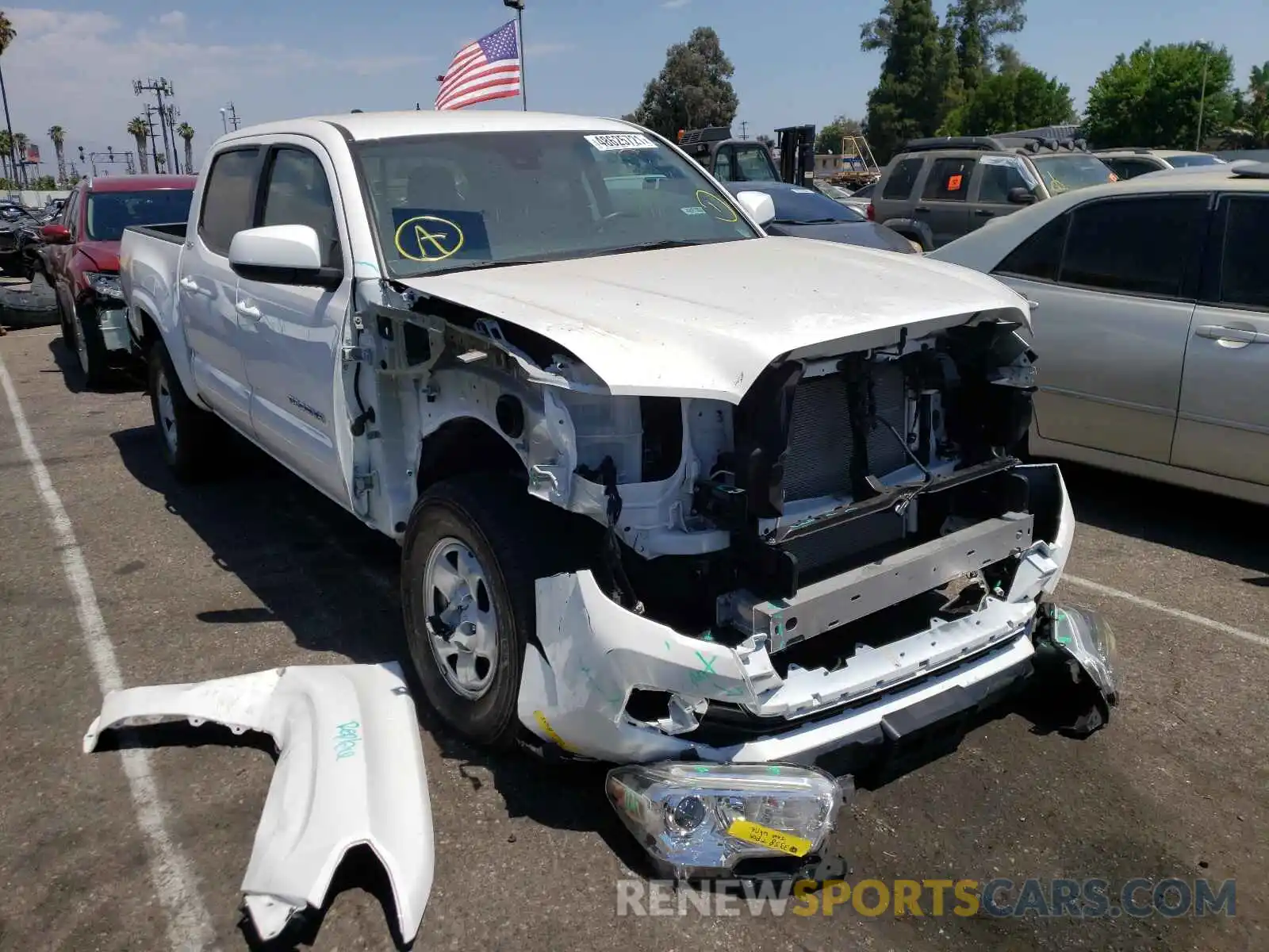 1 Photograph of a damaged car 5TFAX5GN9LX173347 TOYOTA TACOMA 2020