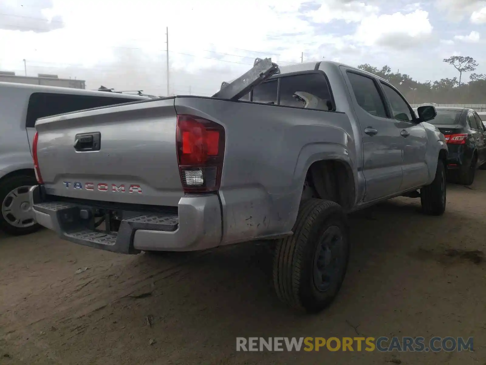 4 Photograph of a damaged car 5TFAX5GN9LX175857 TOYOTA TACOMA 2020