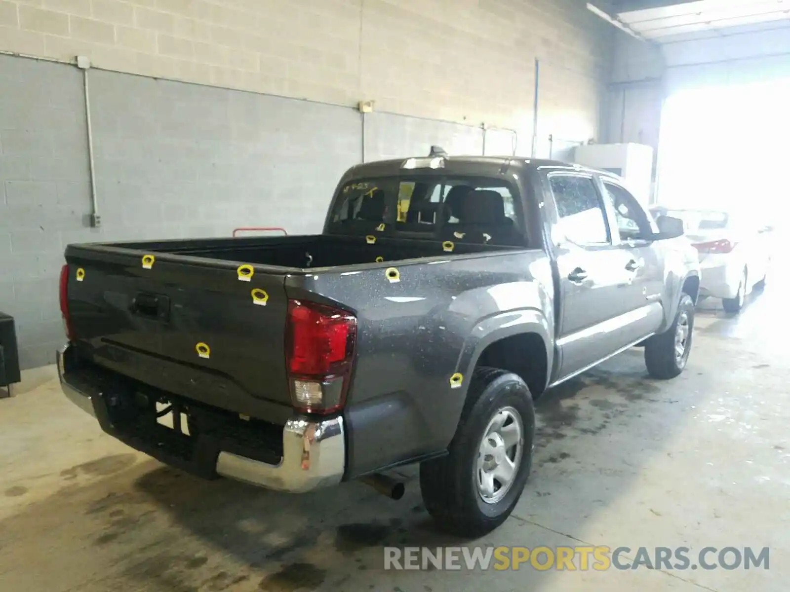 4 Photograph of a damaged car 5TFAX5GN9LX175955 TOYOTA TACOMA 2020