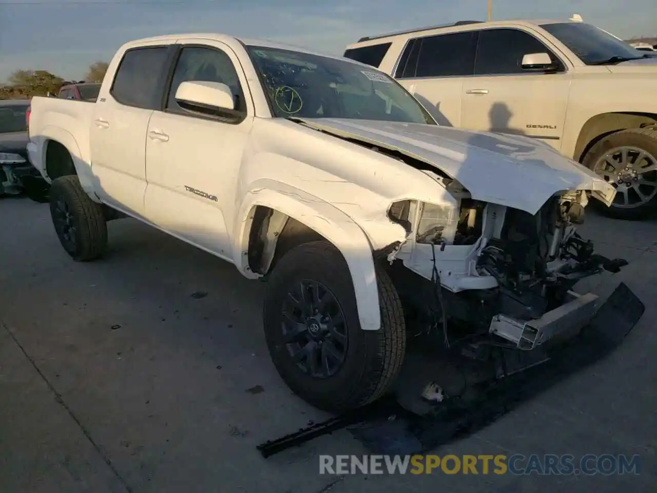 1 Photograph of a damaged car 5TFAX5GN9LX180783 TOYOTA TACOMA 2020