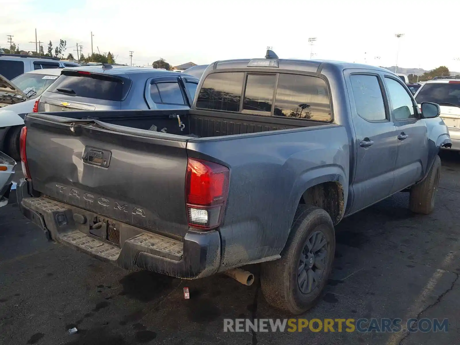 4 Photograph of a damaged car 5TFAX5GN9LX186731 TOYOTA TACOMA 2020