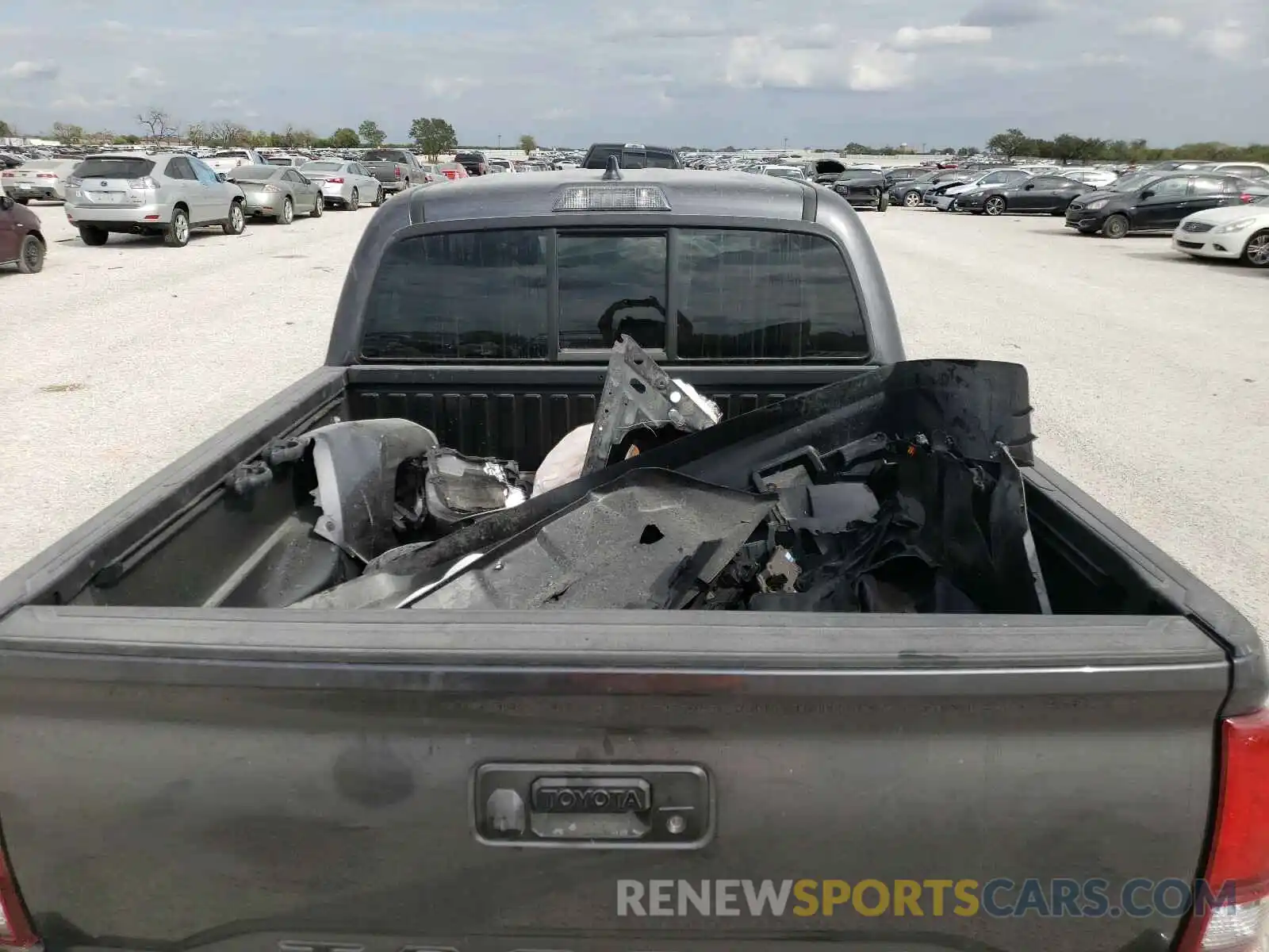 9 Photograph of a damaged car 5TFAX5GNXLX186057 TOYOTA TACOMA 2020