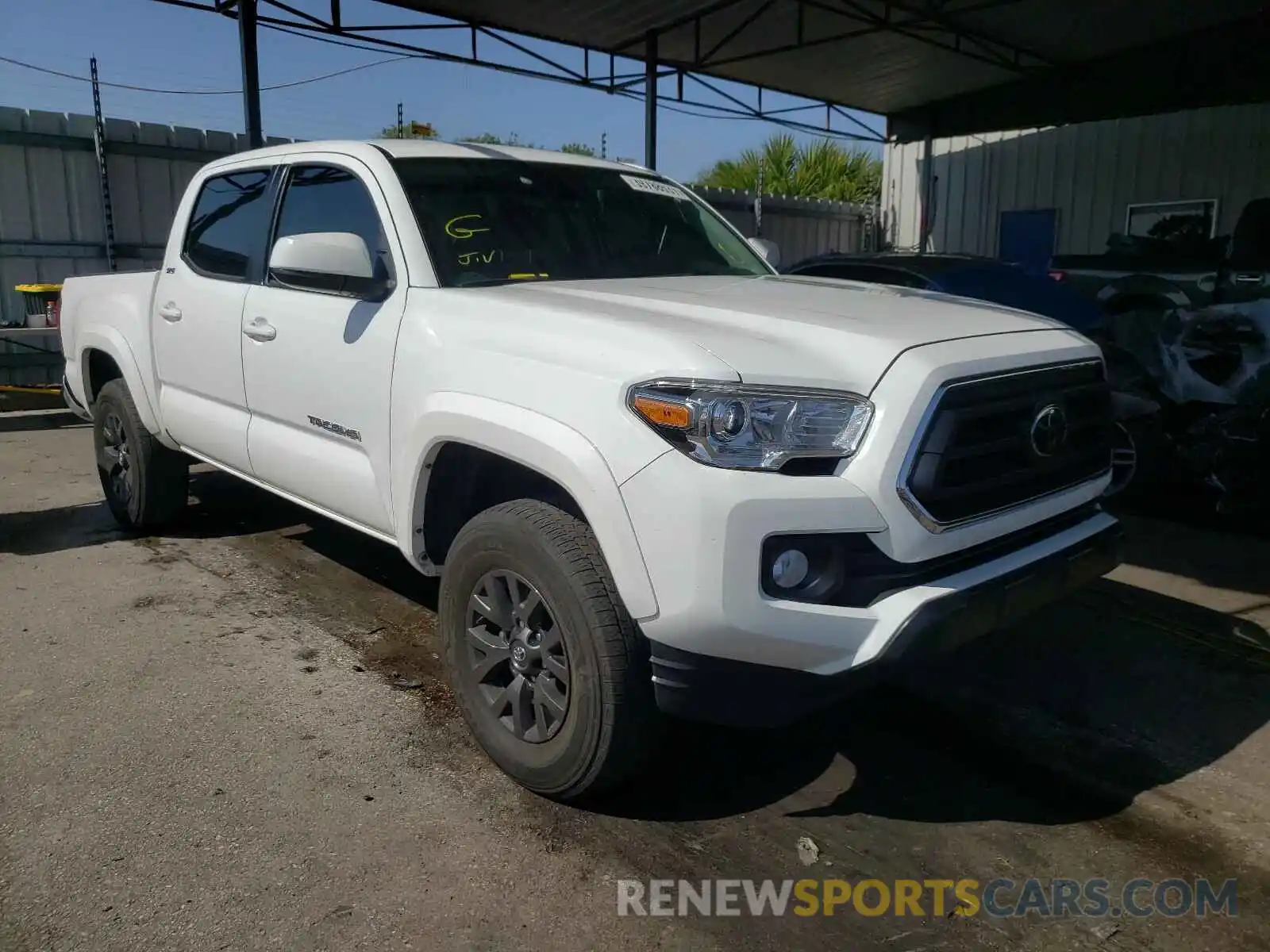 1 Photograph of a damaged car 5TFAZ5CN0LX091099 TOYOTA TACOMA 2020