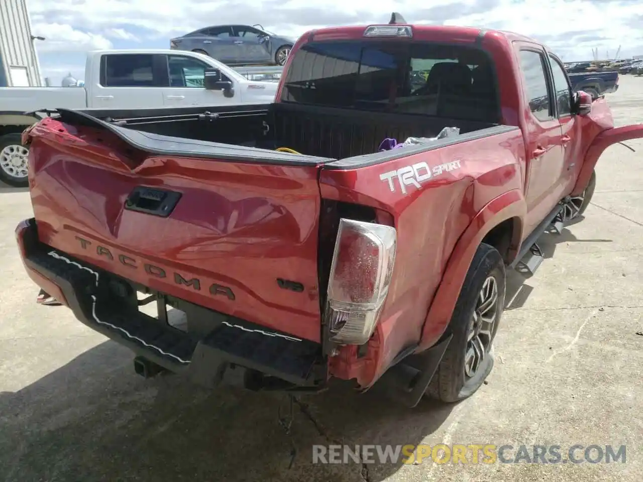 4 Фотография поврежденного автомобиля 5TFAZ5CN0LX093533 TOYOTA TACOMA 2020