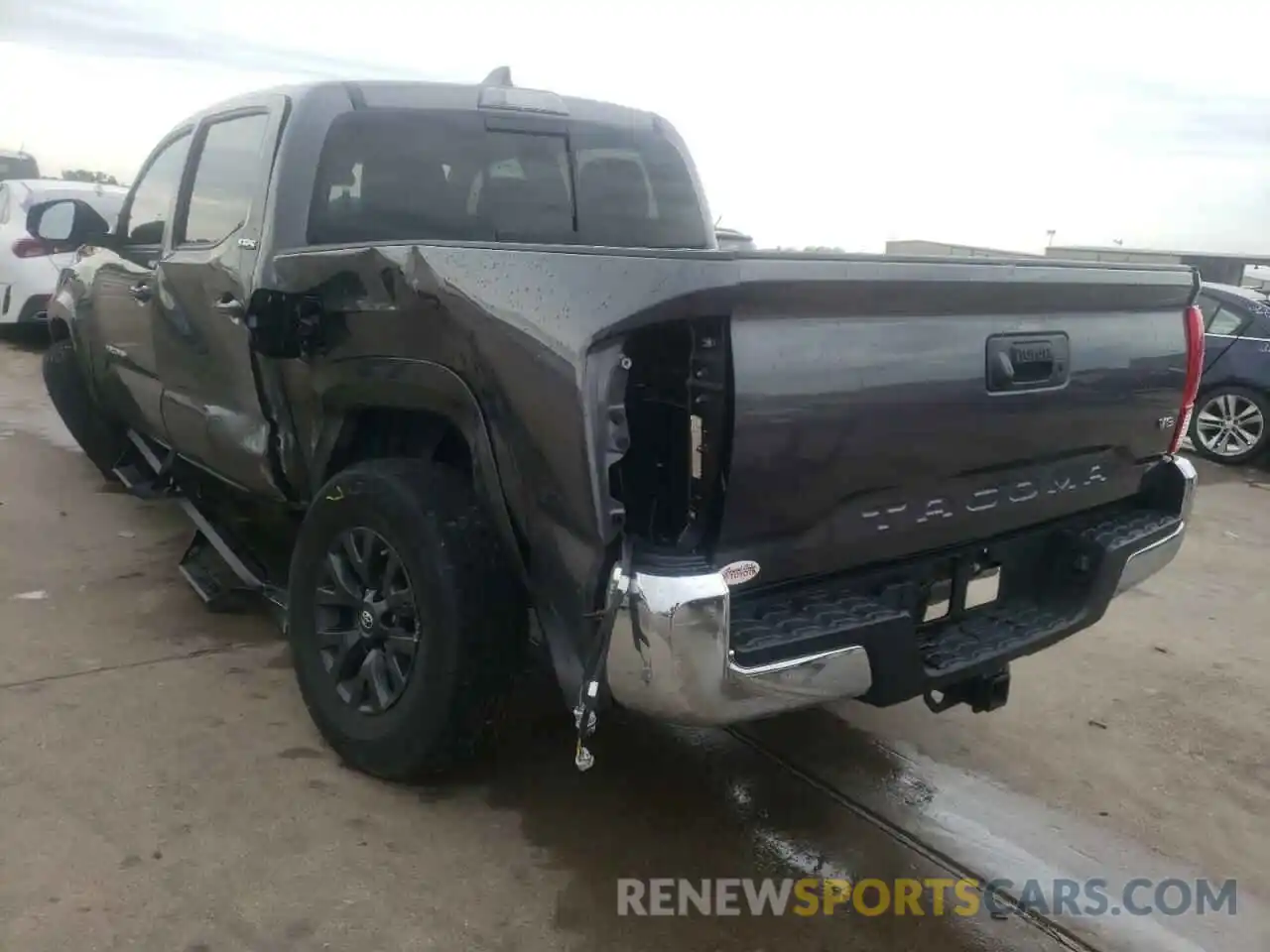 3 Photograph of a damaged car 5TFAZ5CN1LX089281 TOYOTA TACOMA 2020