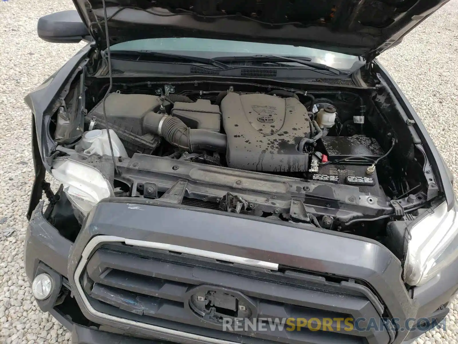 7 Photograph of a damaged car 5TFAZ5CN1LX089295 TOYOTA TACOMA 2020