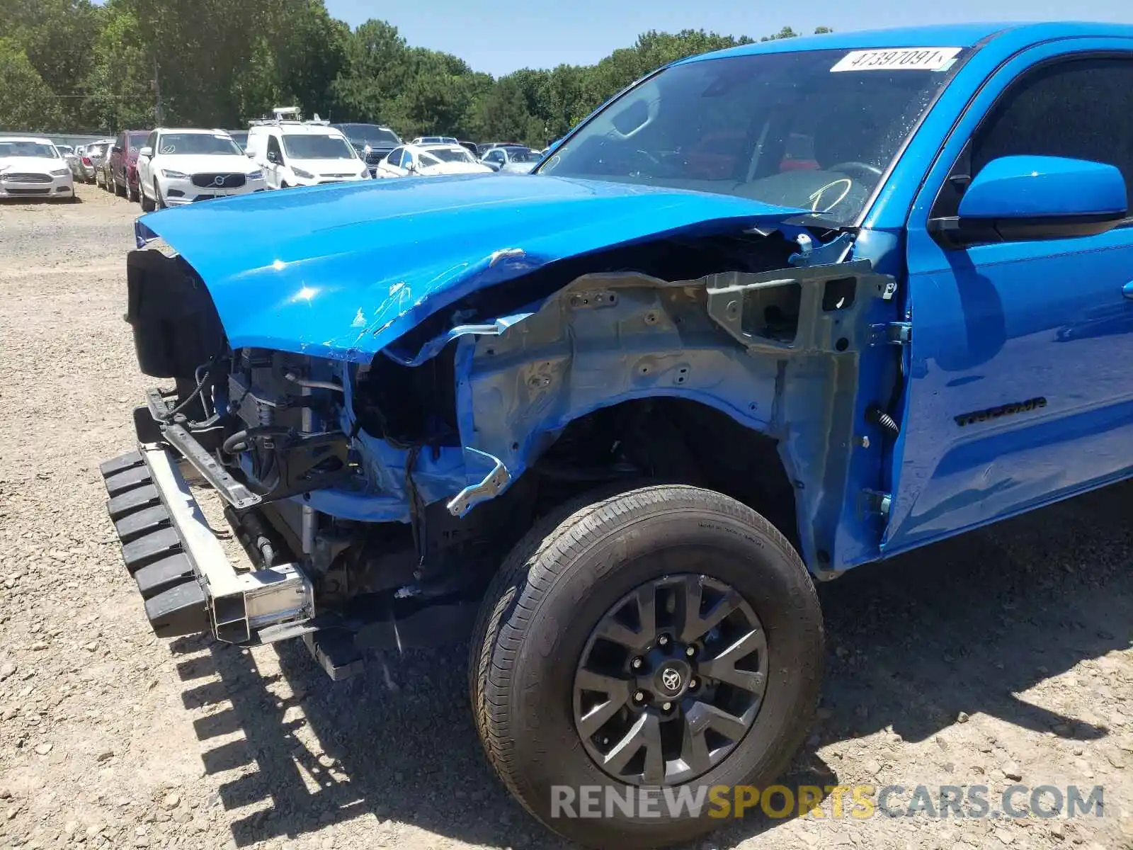 9 Photograph of a damaged car 5TFAZ5CN2LX087832 TOYOTA TACOMA 2020