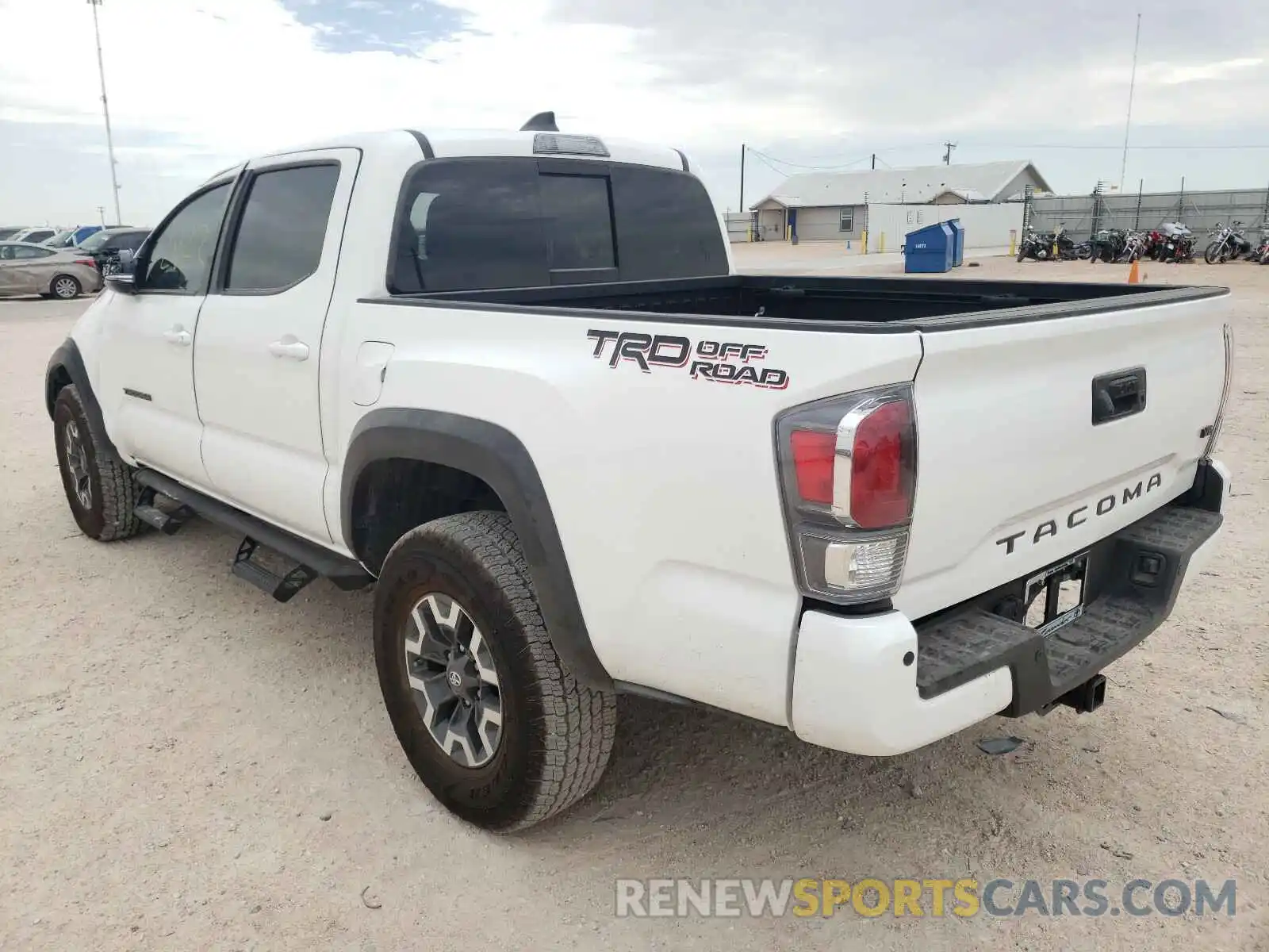 3 Photograph of a damaged car 5TFAZ5CN2LX089273 TOYOTA TACOMA 2020