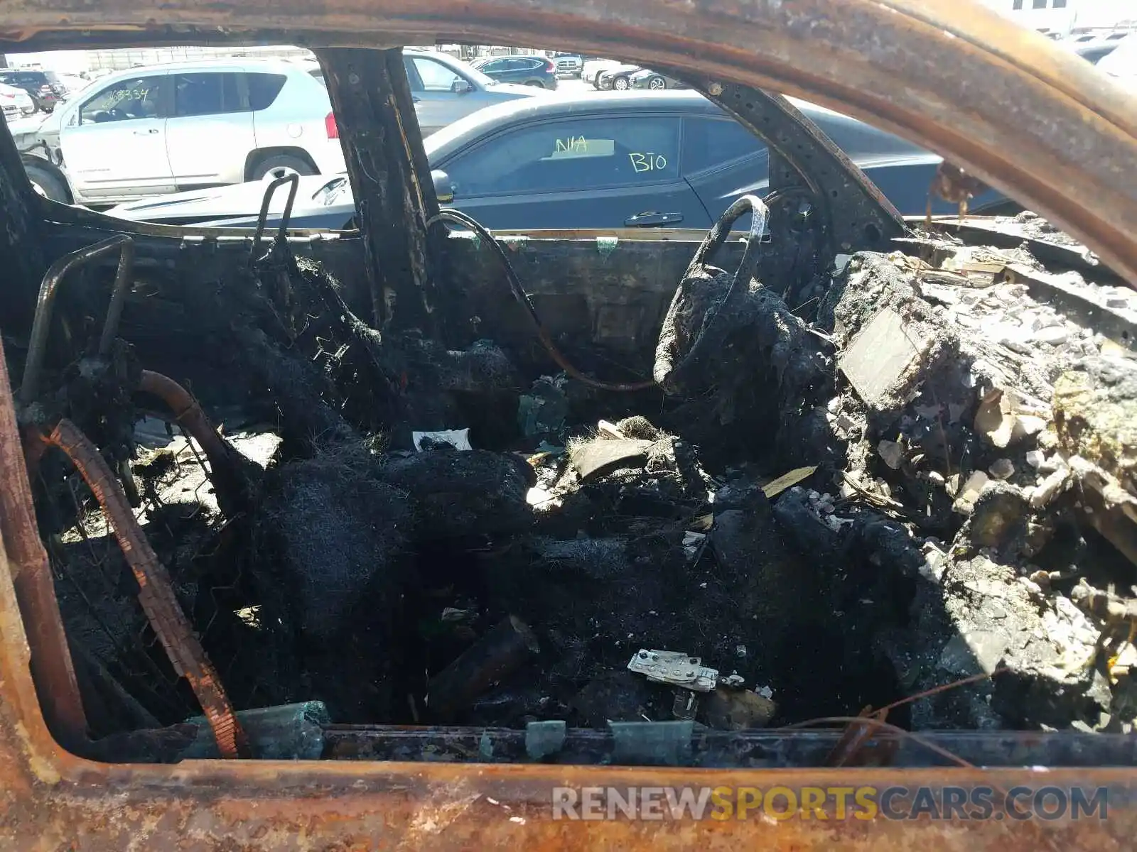 5 Photograph of a damaged car 5TFAZ5CN2LX092156 TOYOTA TACOMA 2020