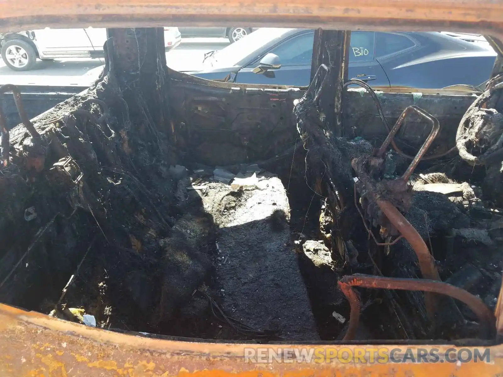 6 Photograph of a damaged car 5TFAZ5CN2LX092156 TOYOTA TACOMA 2020