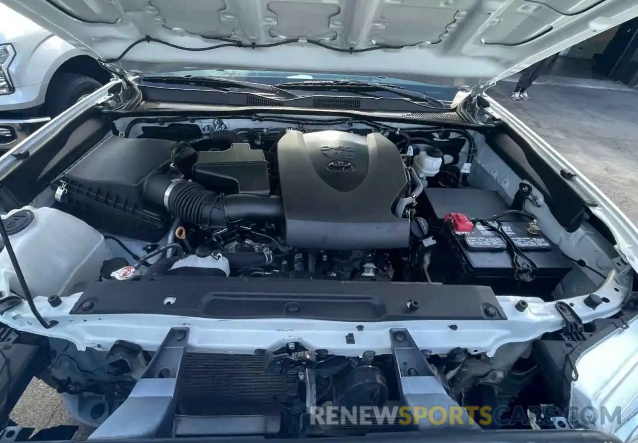 7 Photograph of a damaged car 5TFAZ5CN3LX092019 TOYOTA TACOMA 2020