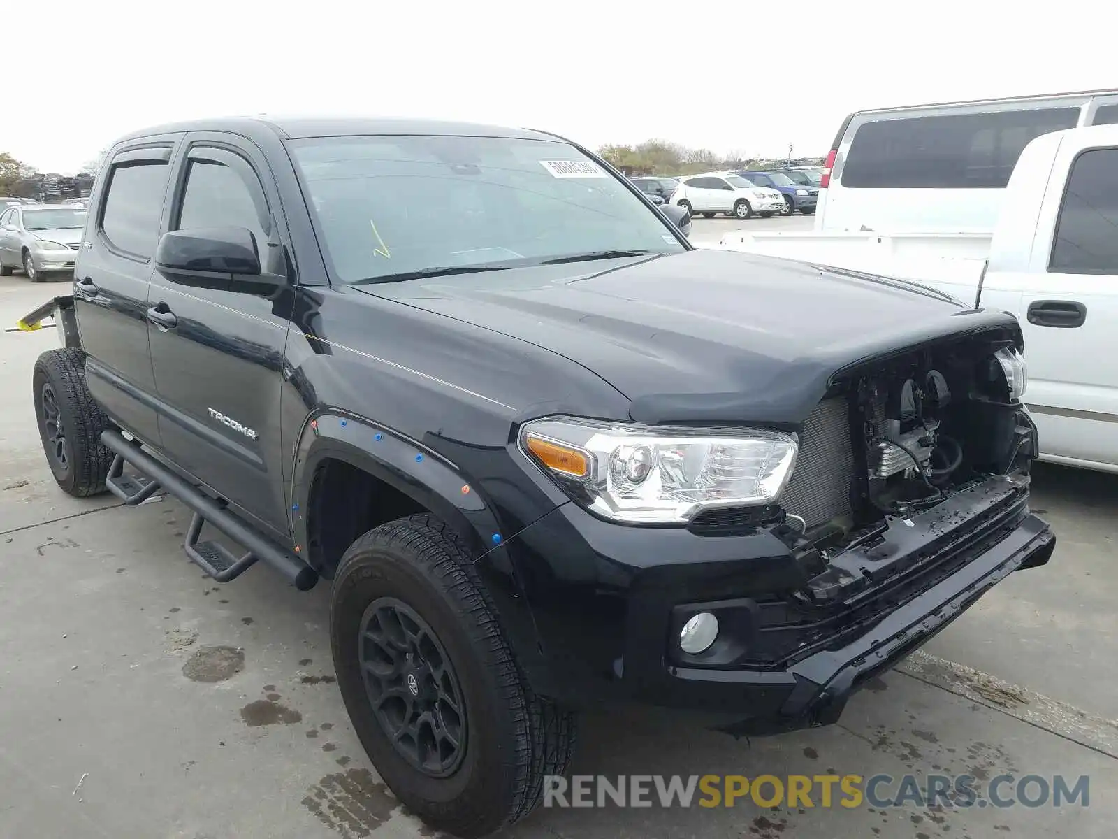 1 Photograph of a damaged car 5TFAZ5CN3LX092084 TOYOTA TACOMA 2020