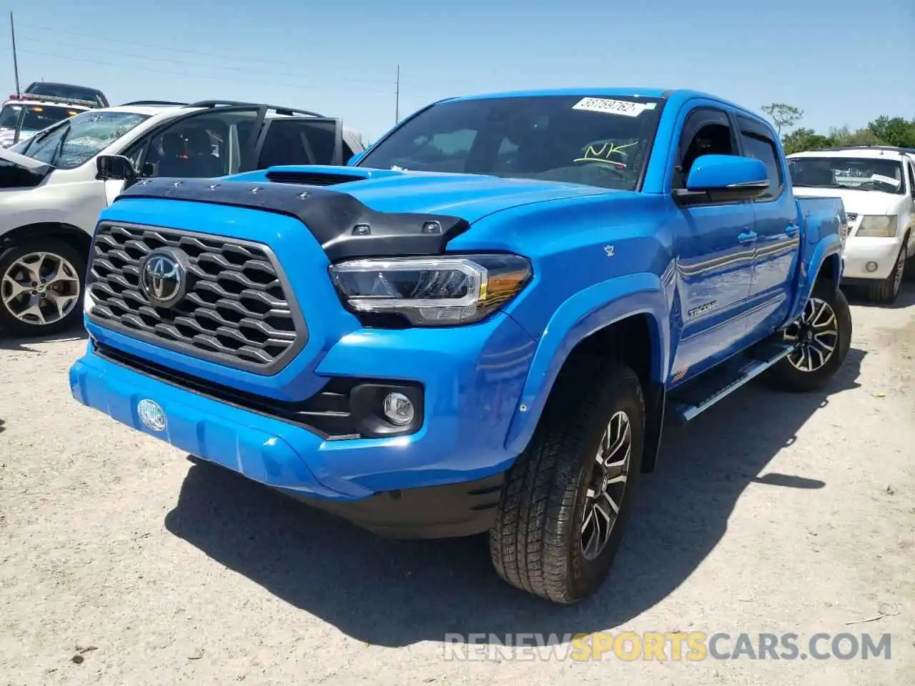 2 Photograph of a damaged car 5TFAZ5CN3LX092540 TOYOTA TACOMA 2020