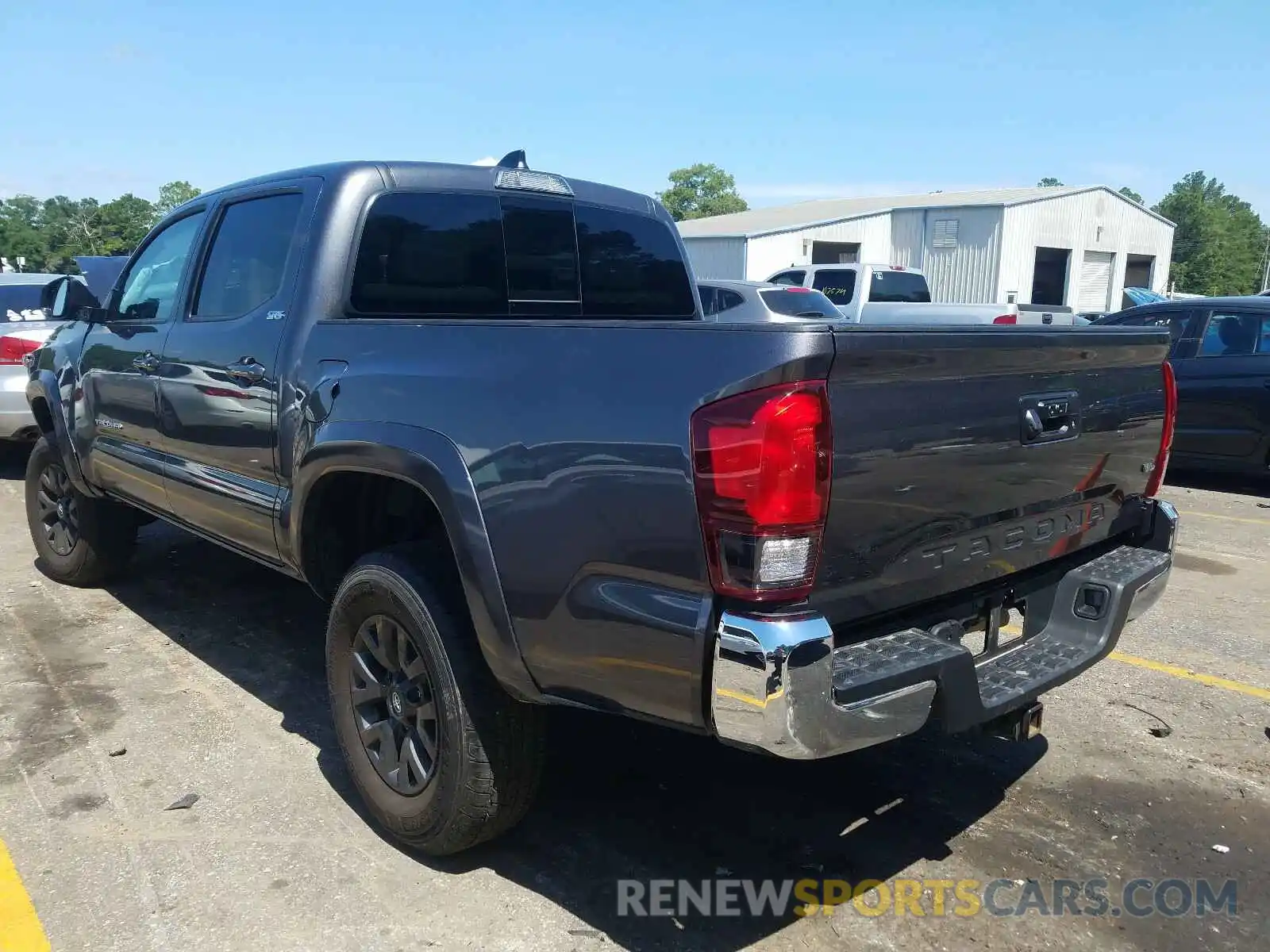 3 Photograph of a damaged car 5TFAZ5CN3LX093011 TOYOTA TACOMA 2020