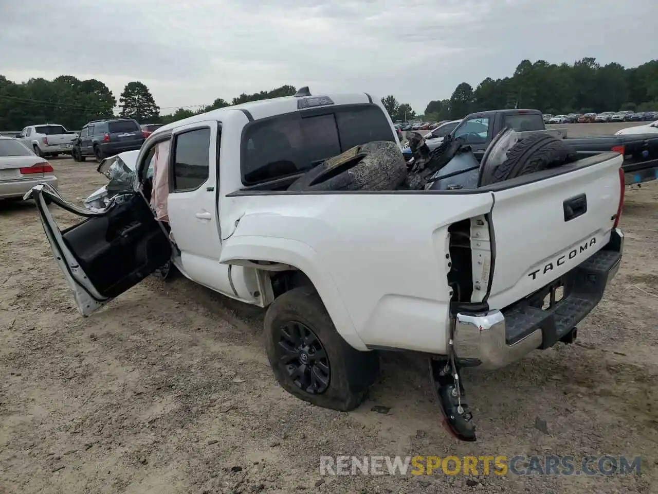 3 Photograph of a damaged car 5TFAZ5CN3LX094384 TOYOTA TACOMA 2020