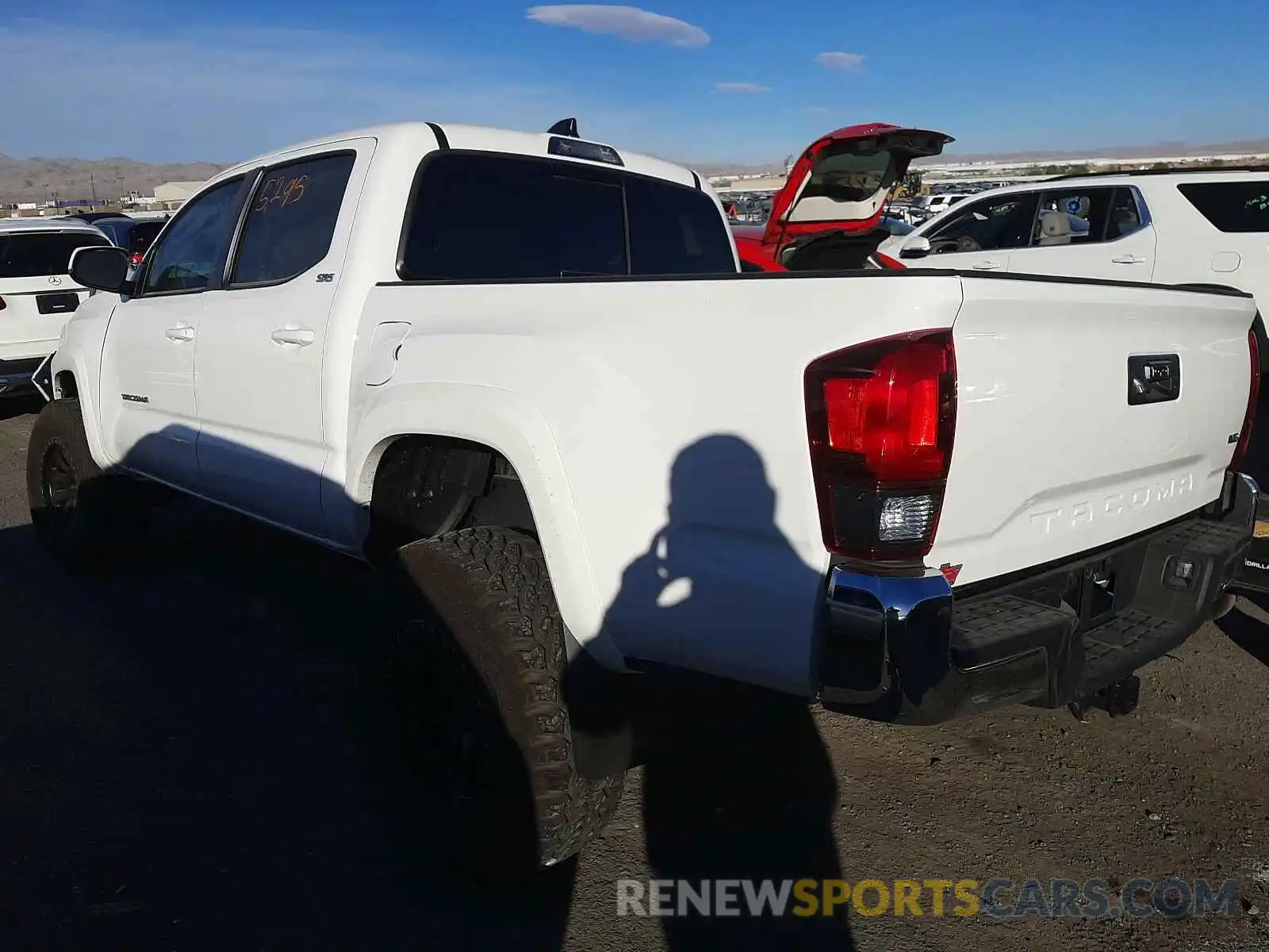 3 Photograph of a damaged car 5TFAZ5CN4LX092868 TOYOTA TACOMA 2020