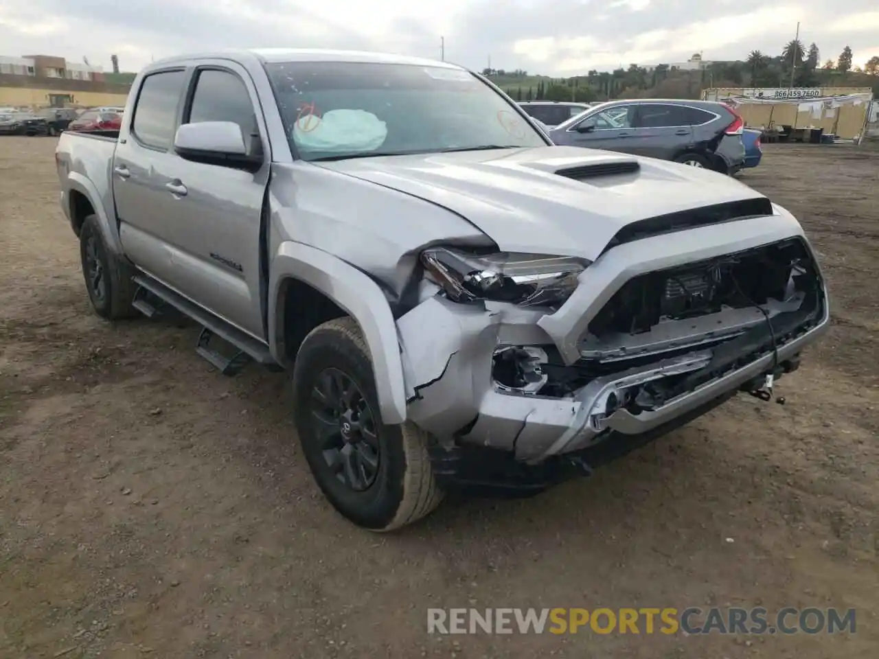 1 Фотография поврежденного автомобиля 5TFAZ5CN5LX089445 TOYOTA TACOMA 2020