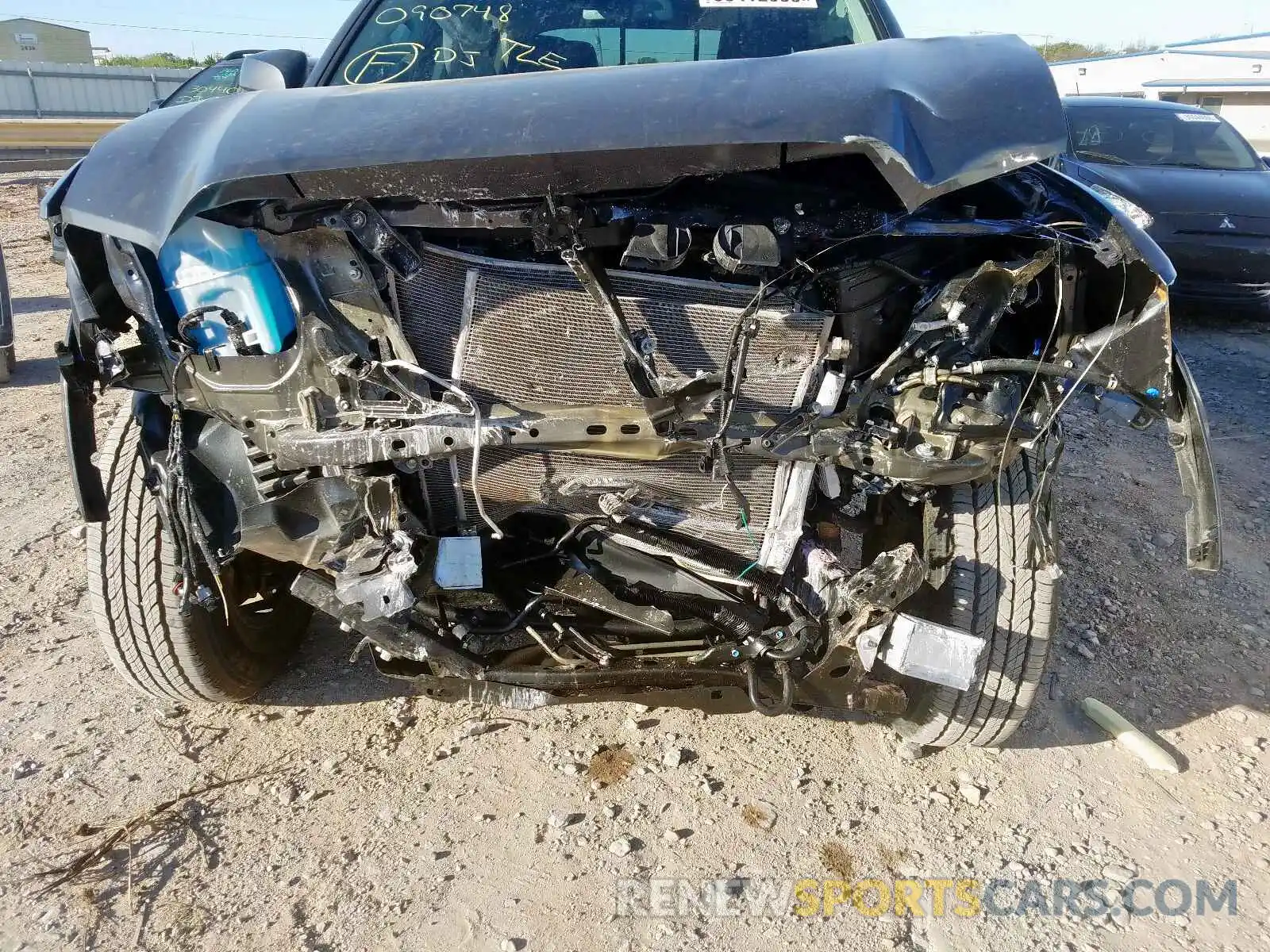 9 Photograph of a damaged car 5TFAZ5CN6LX090748 TOYOTA TACOMA 2020