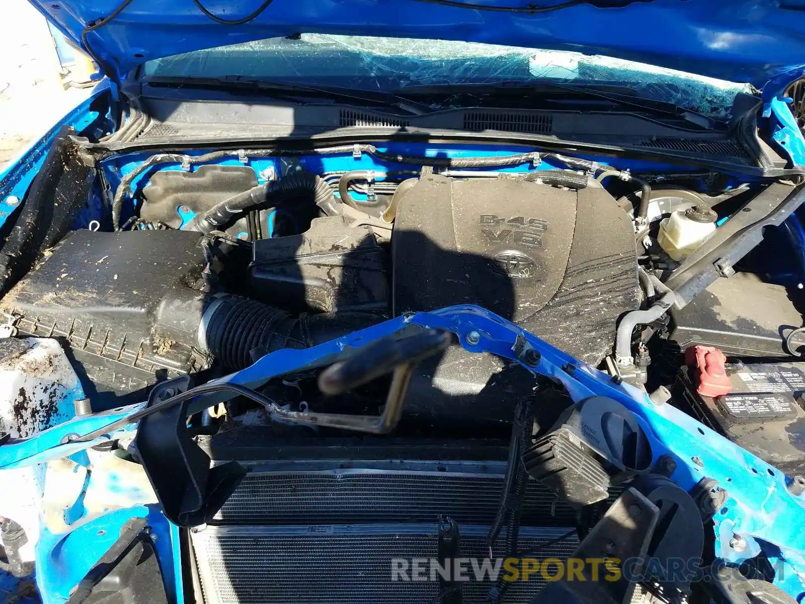 7 Photograph of a damaged car 5TFAZ5CN6LX092452 TOYOTA TACOMA 2020